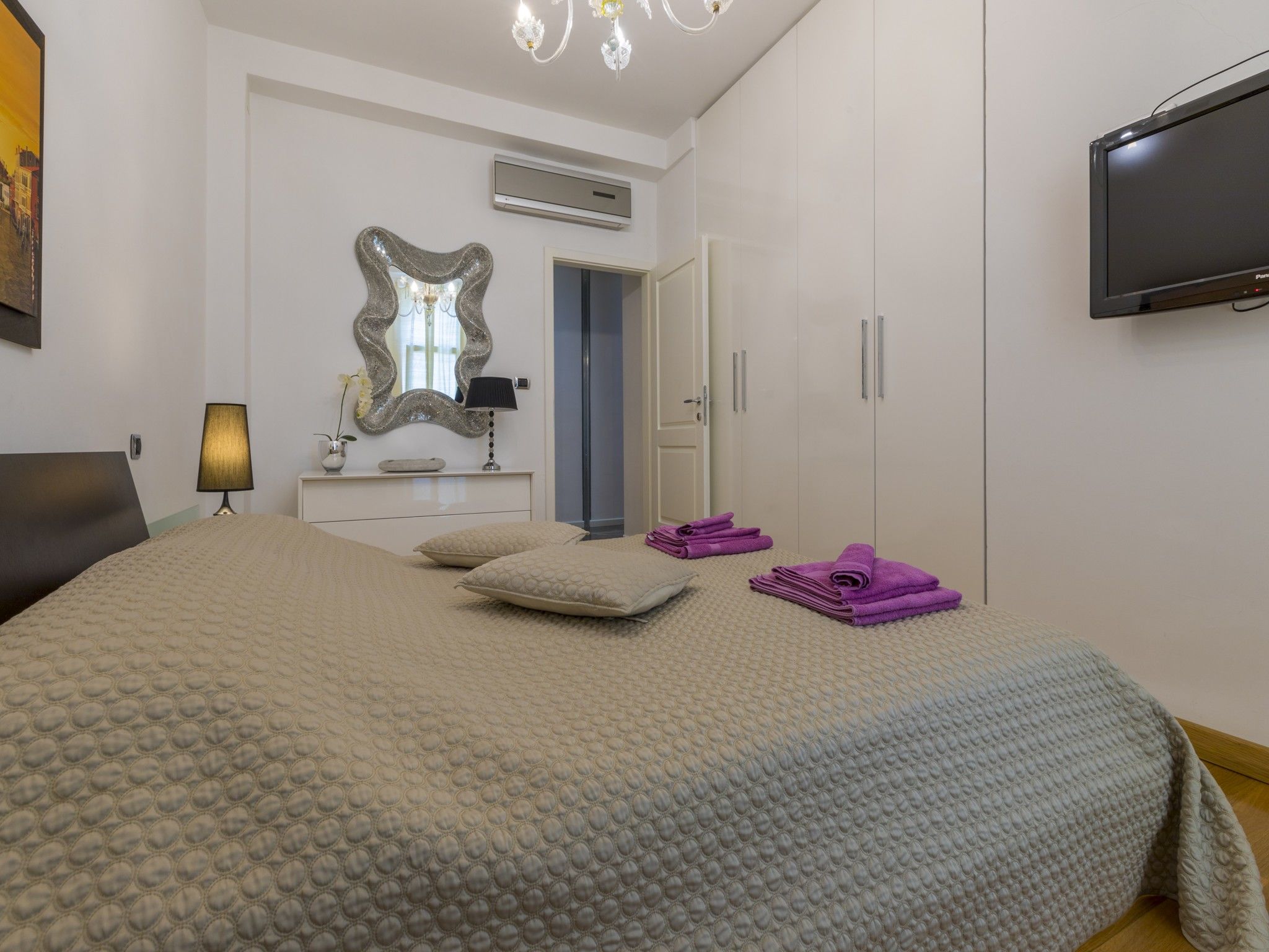 Apartment Sunny 62703-A1