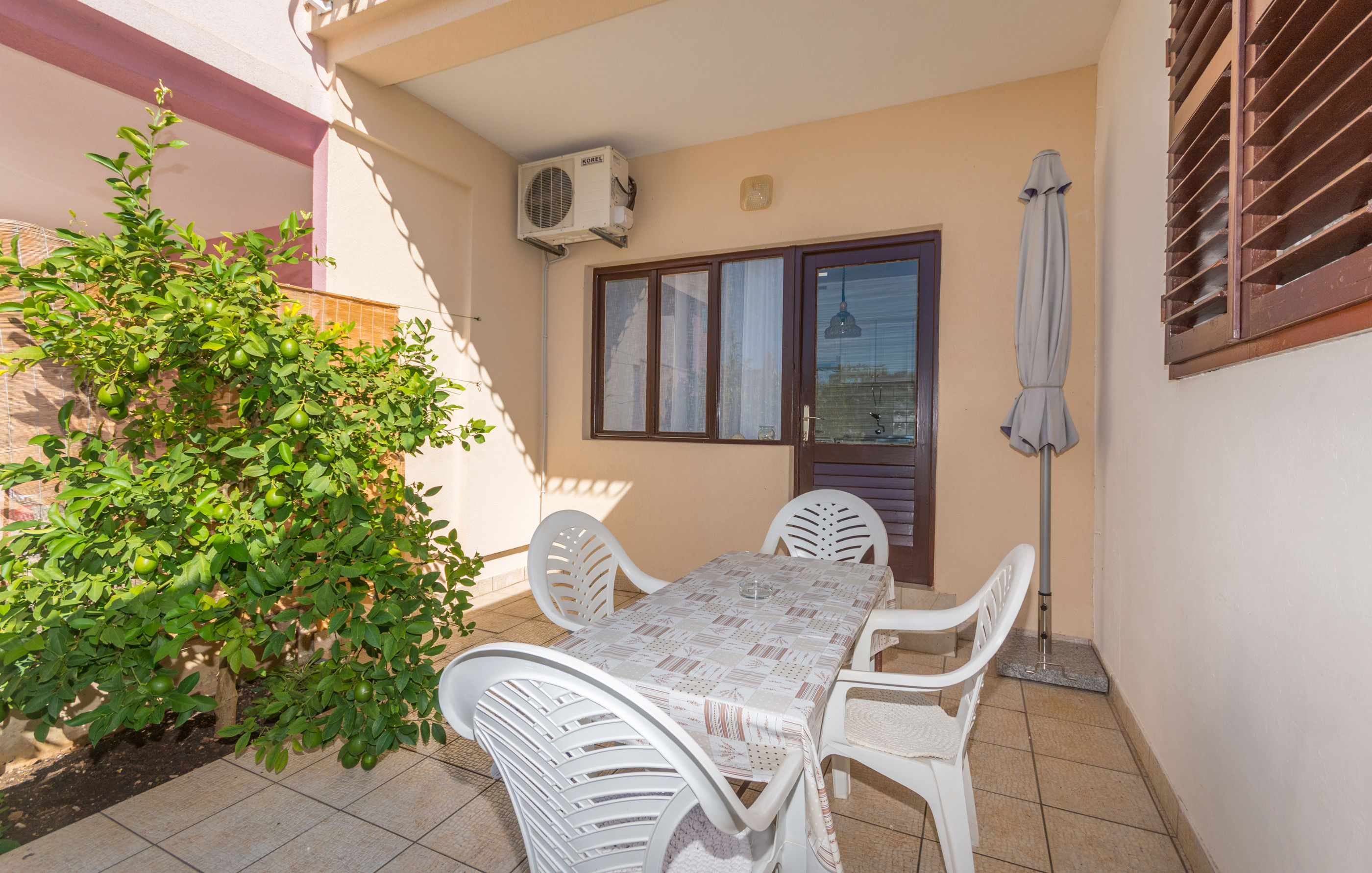 Apartments Mactra 14664-A1