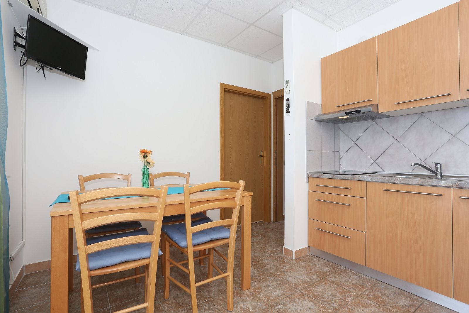 Apartments Vista 14665-A2