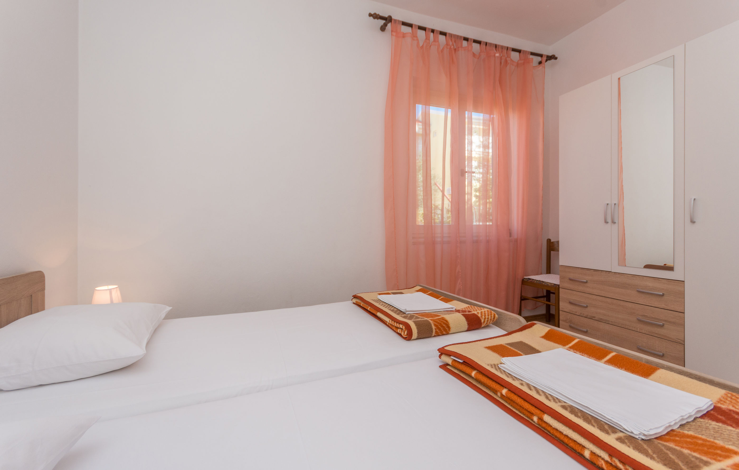 Apartments Mactra 14664-A1
