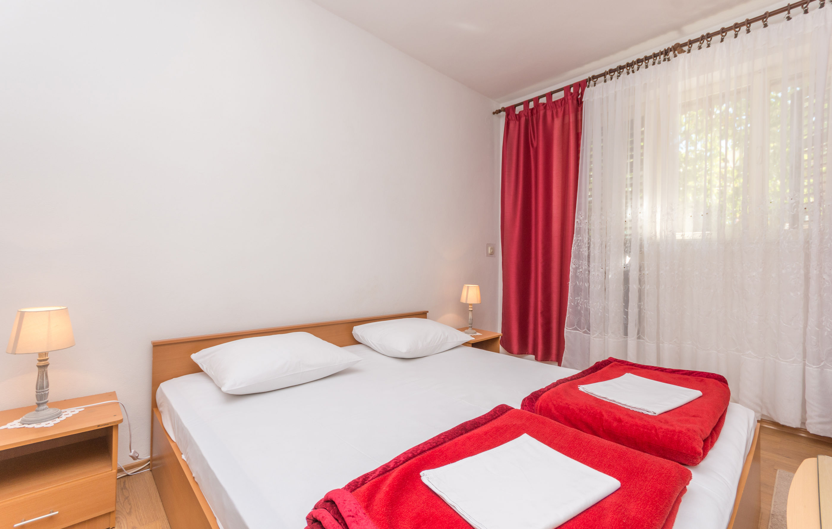 Apartments Mactra 14664-A1