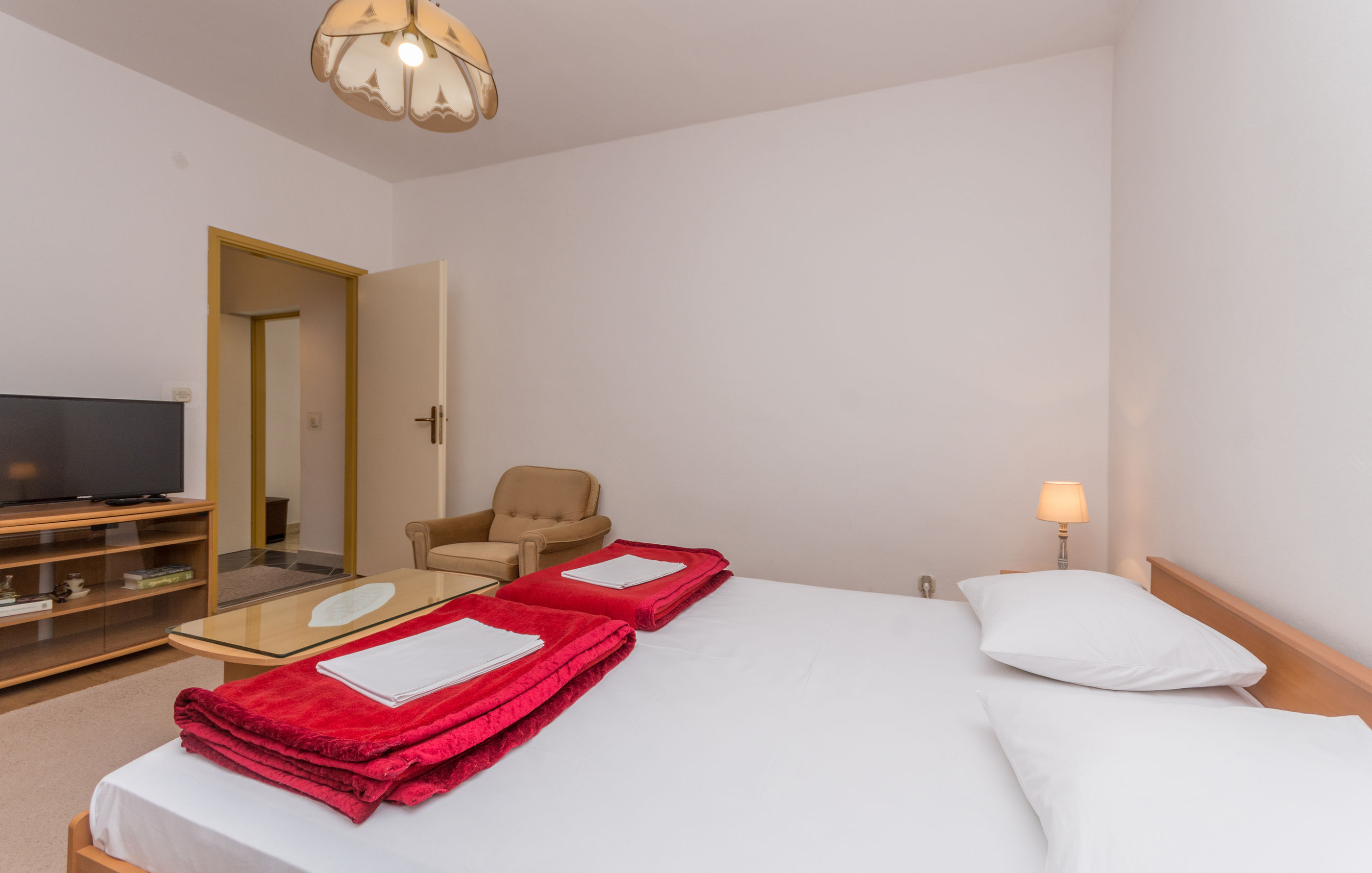 Apartments Mactra 14664-A1