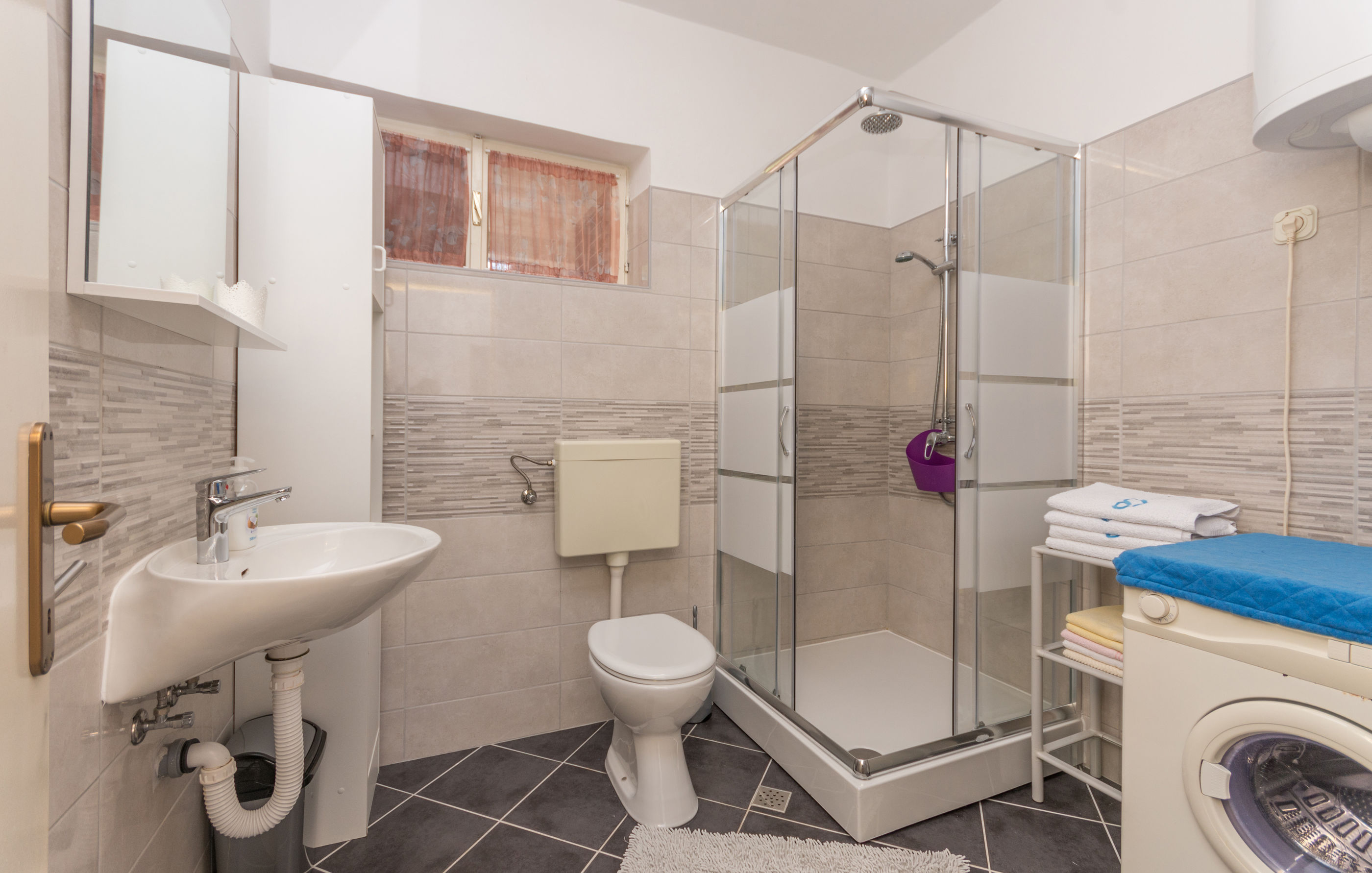 Apartments Mactra 14664-A1