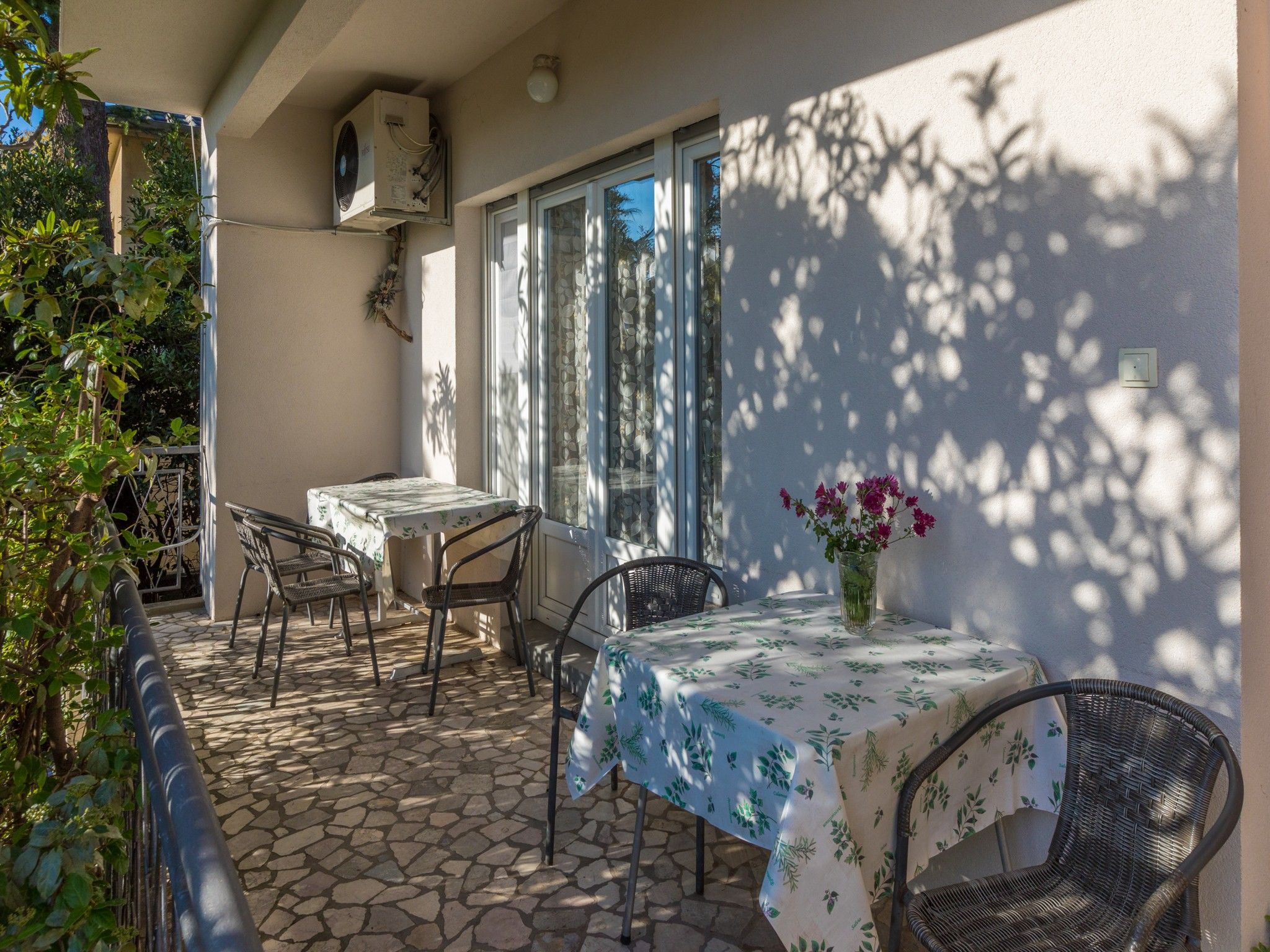 Apartments Drago 75251-A2