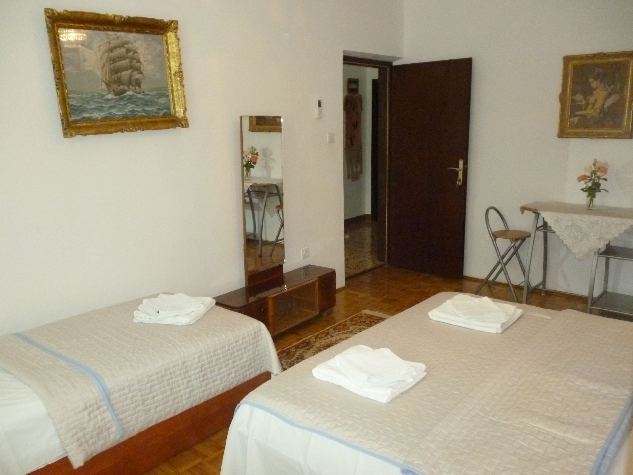 Apartments SLAVICA 60685-A1