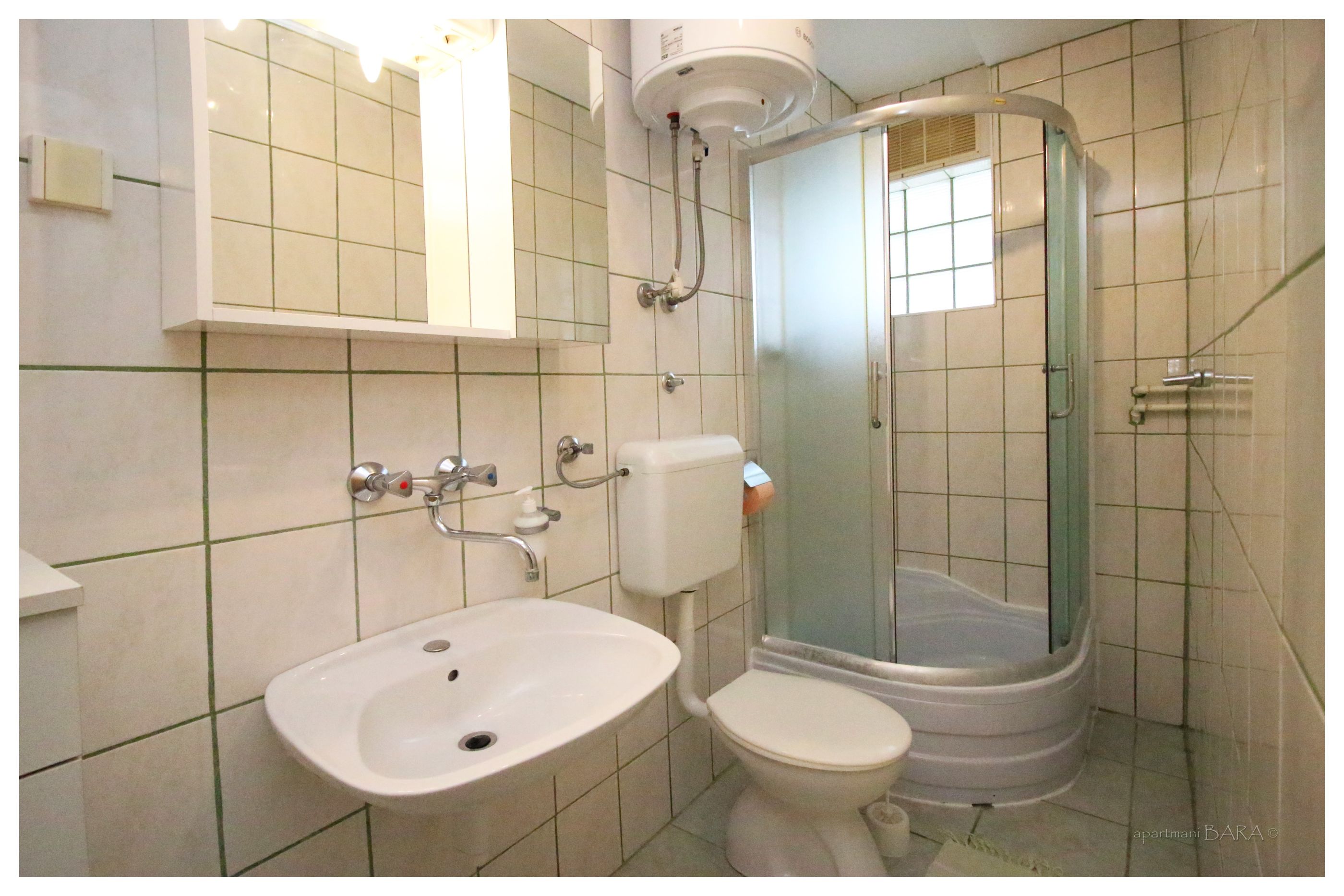 Apartments and Room Janja 50381-A1