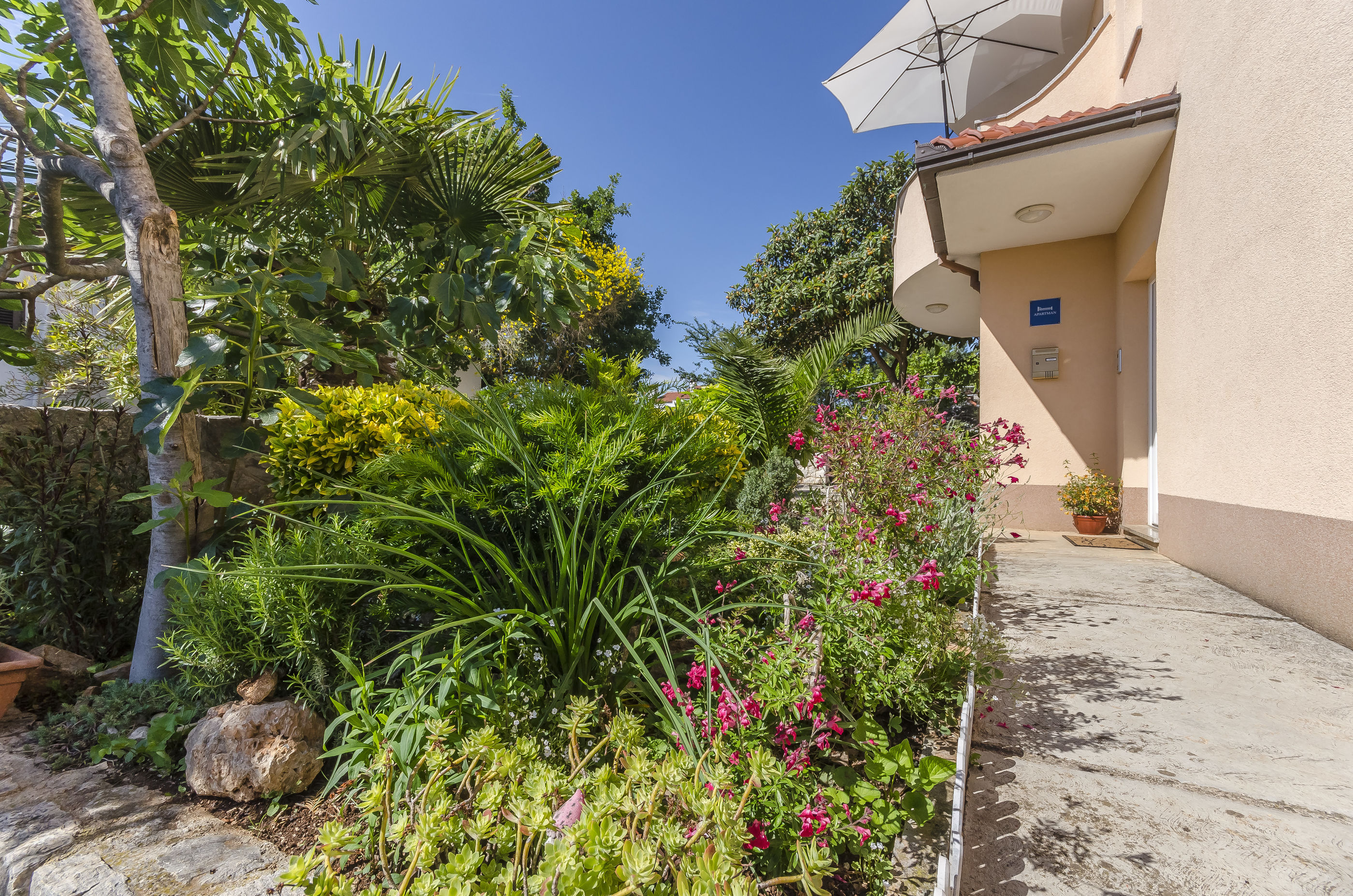 Apartments Bella Vista 67571-A2