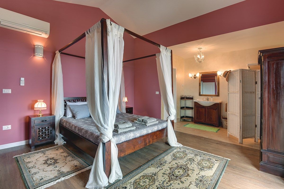 Villa Ari 74018-K1