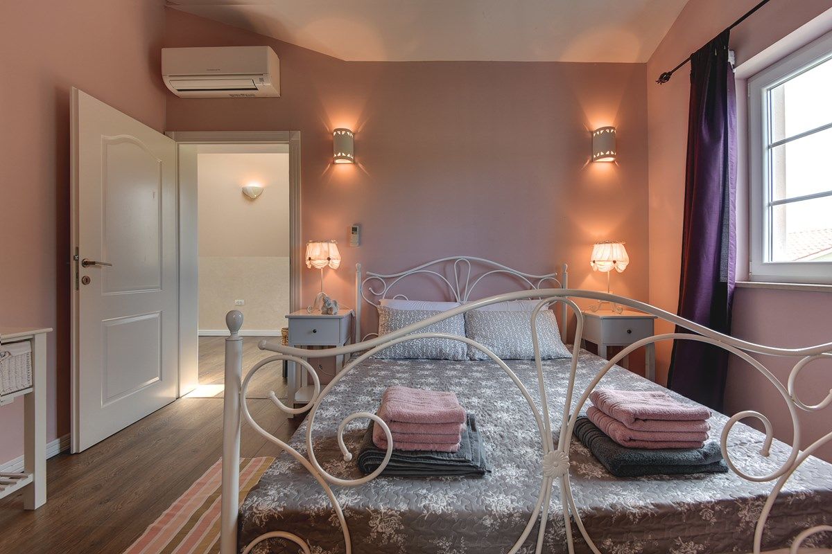Villa Ari 74018-K1