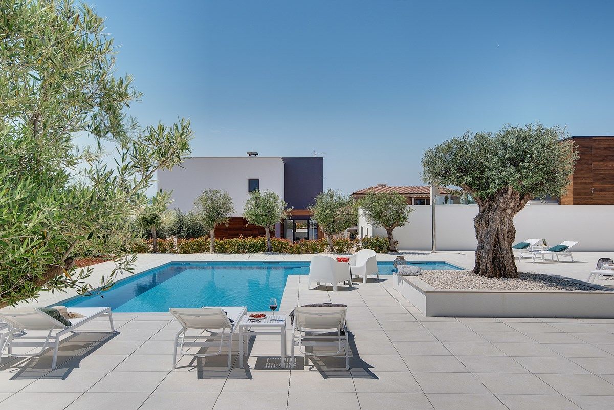 Villa Old Olive VIII 74062-K1