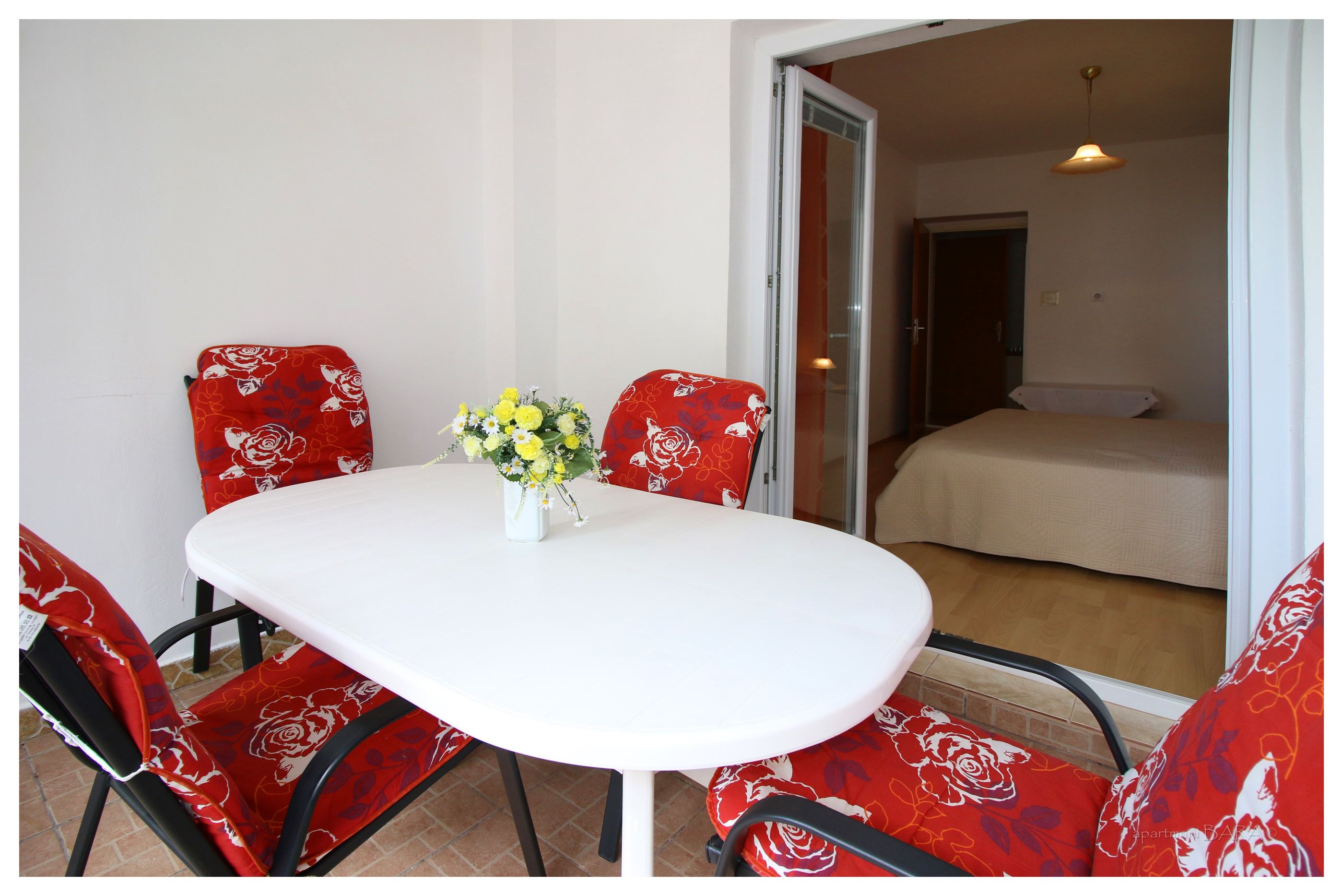 Apartments and Room Janja 50381-A2