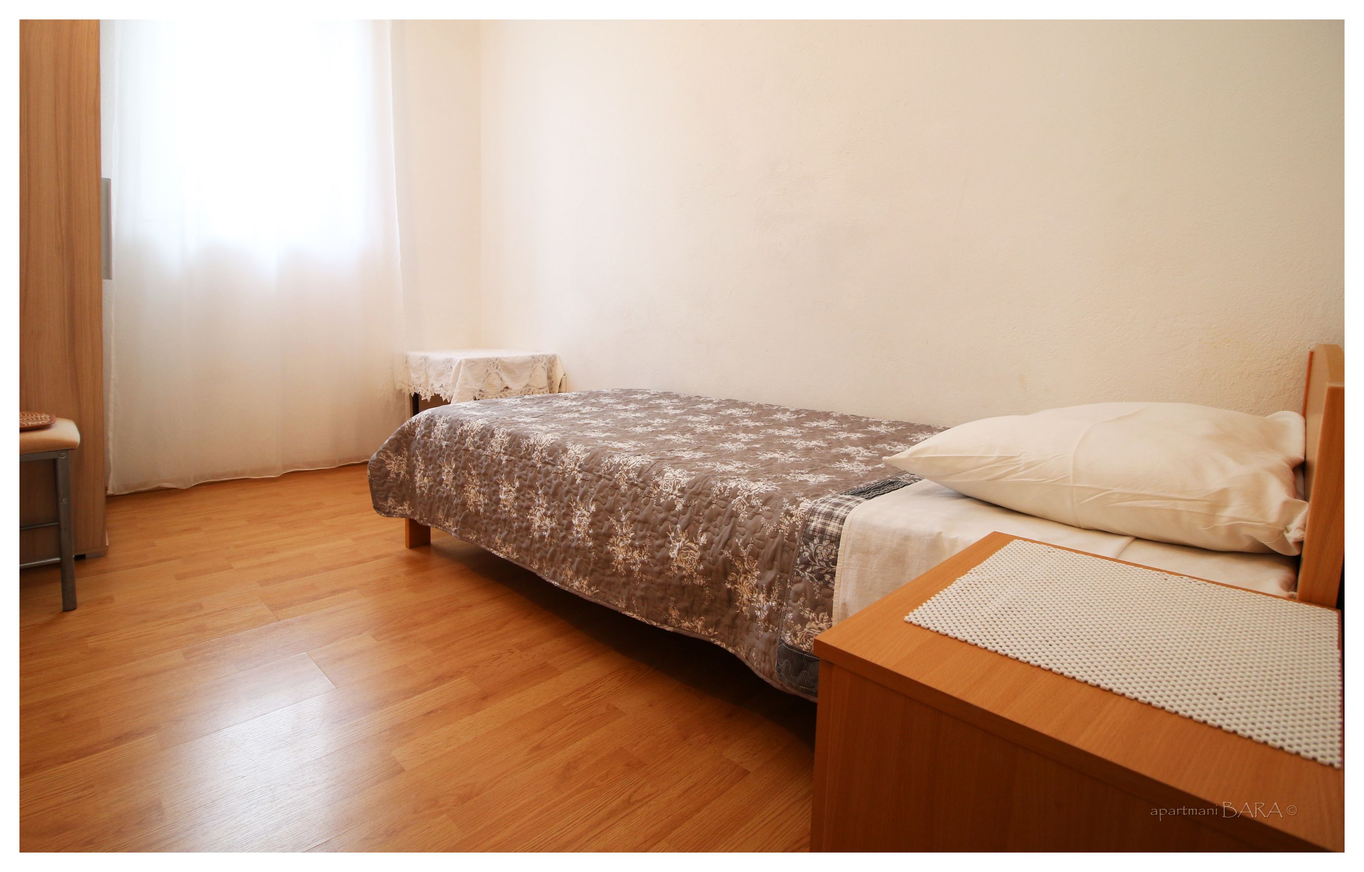 Apartments and Room Janja 50381-A2