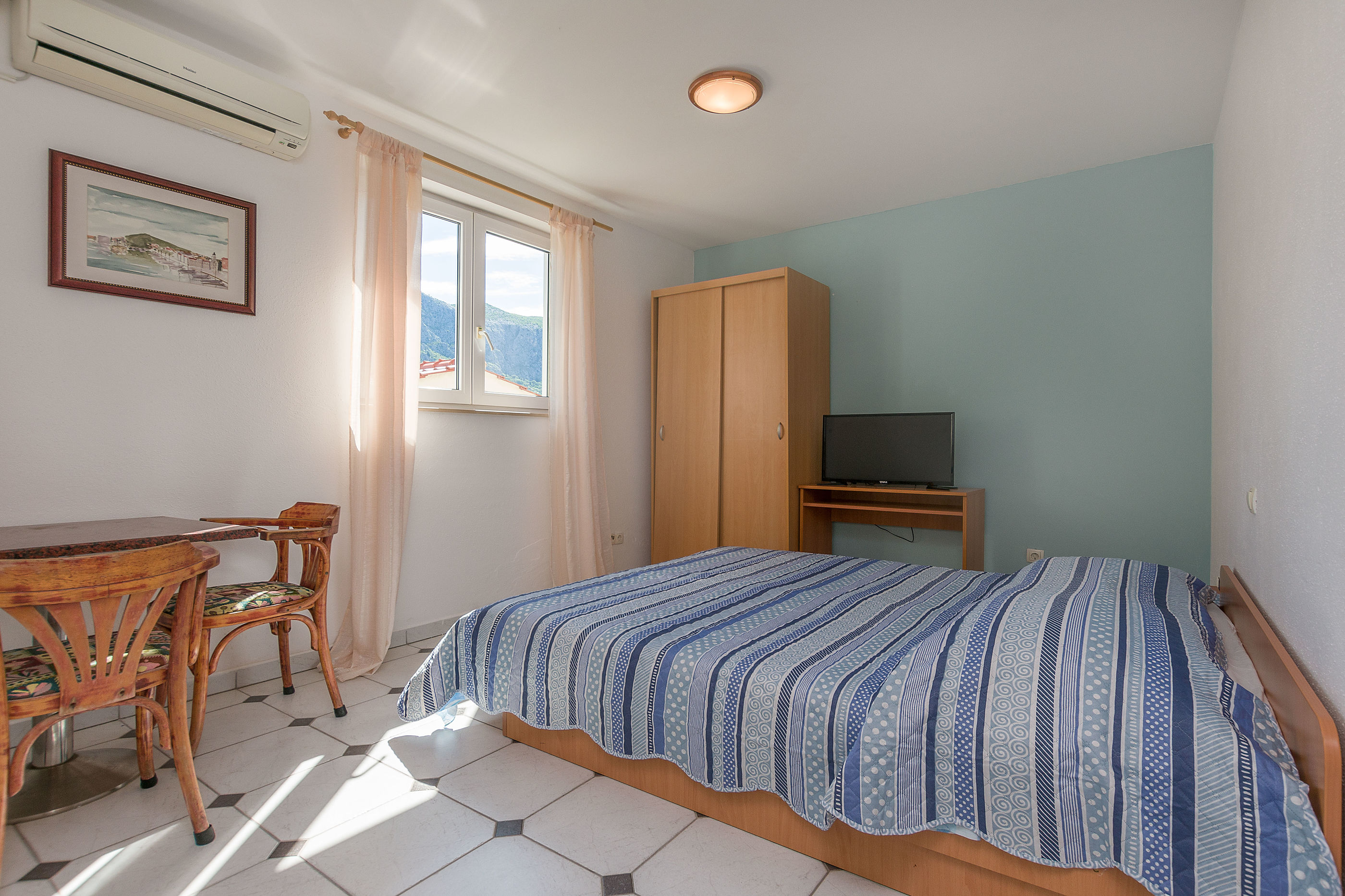 Apartments Mate 58841-A2