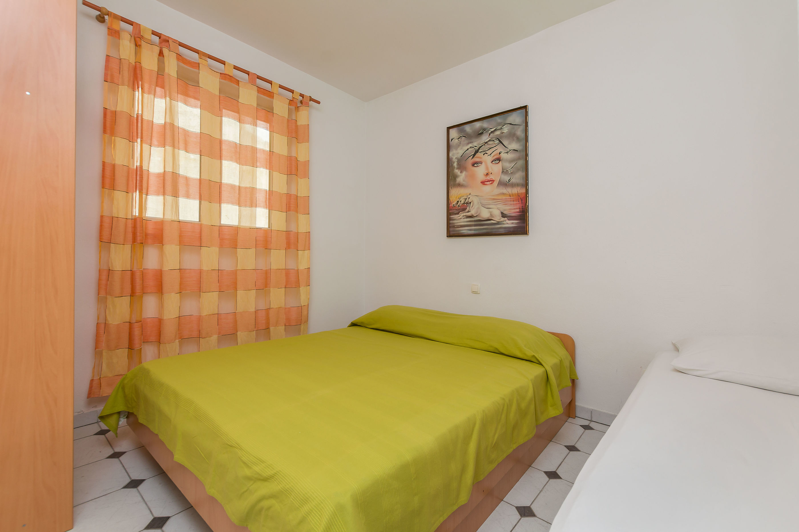 Apartments Mate 58841-A3