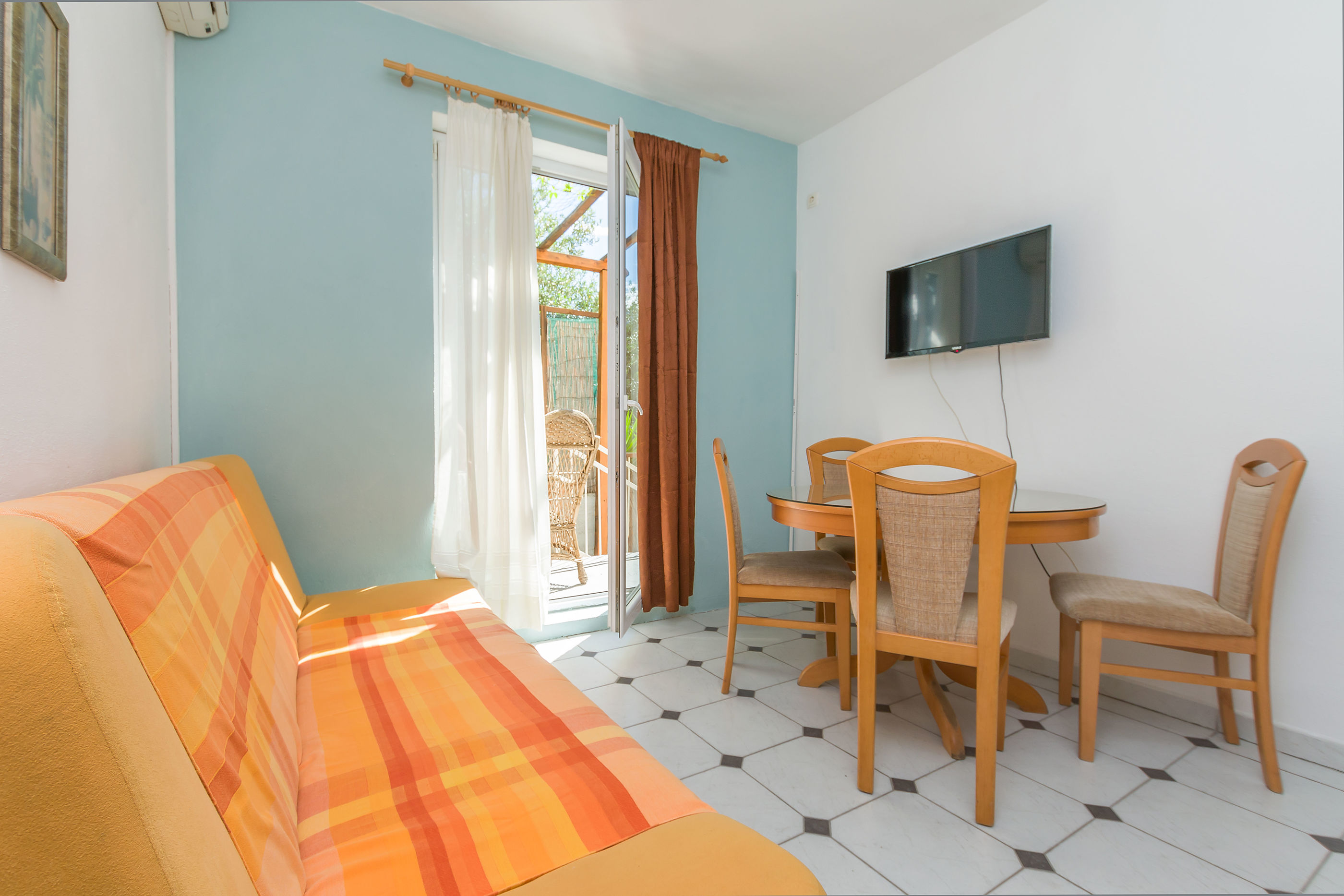 Apartments Mate 58841-A3