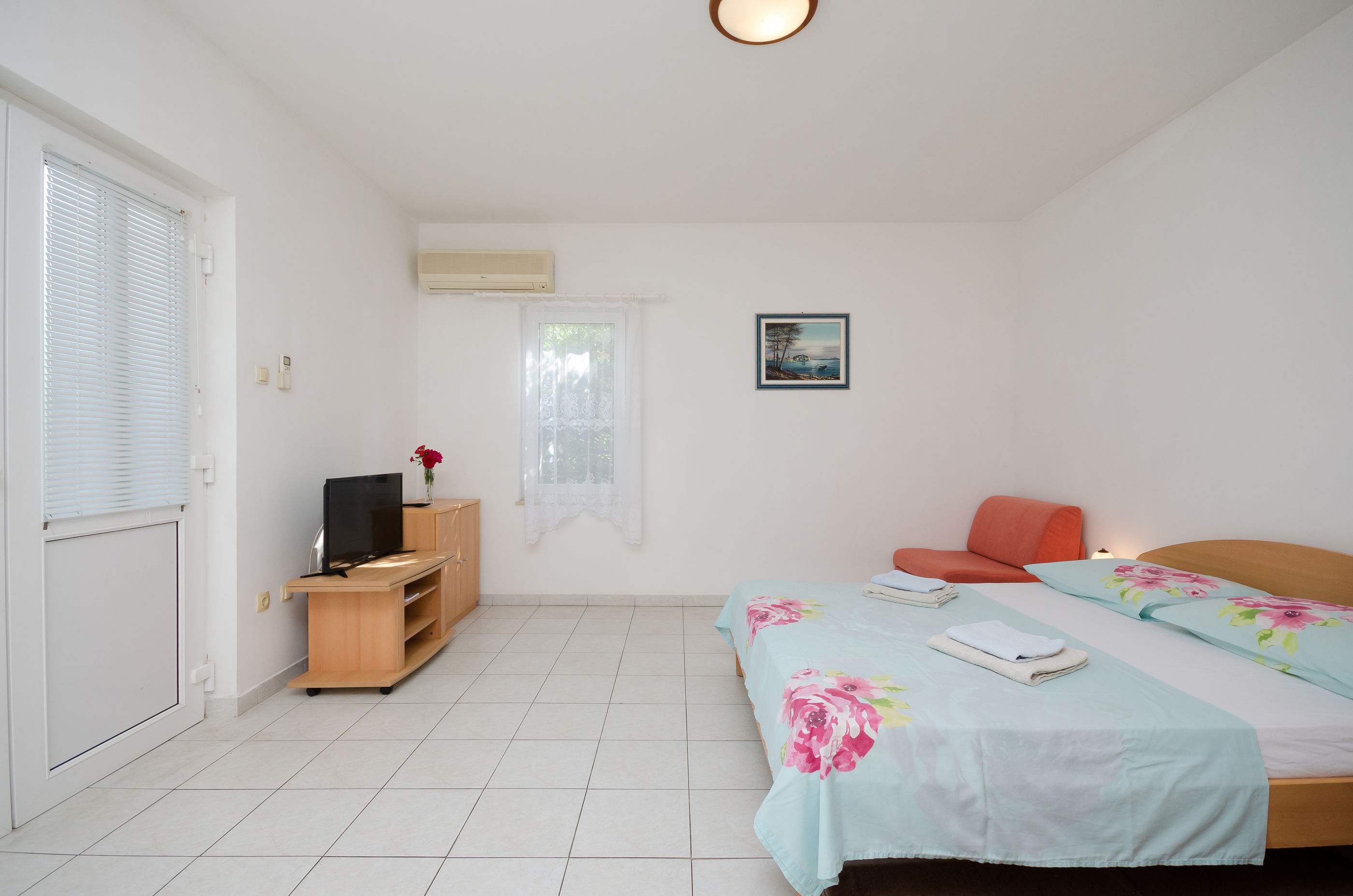 Apartments Branimir 64221-A1
