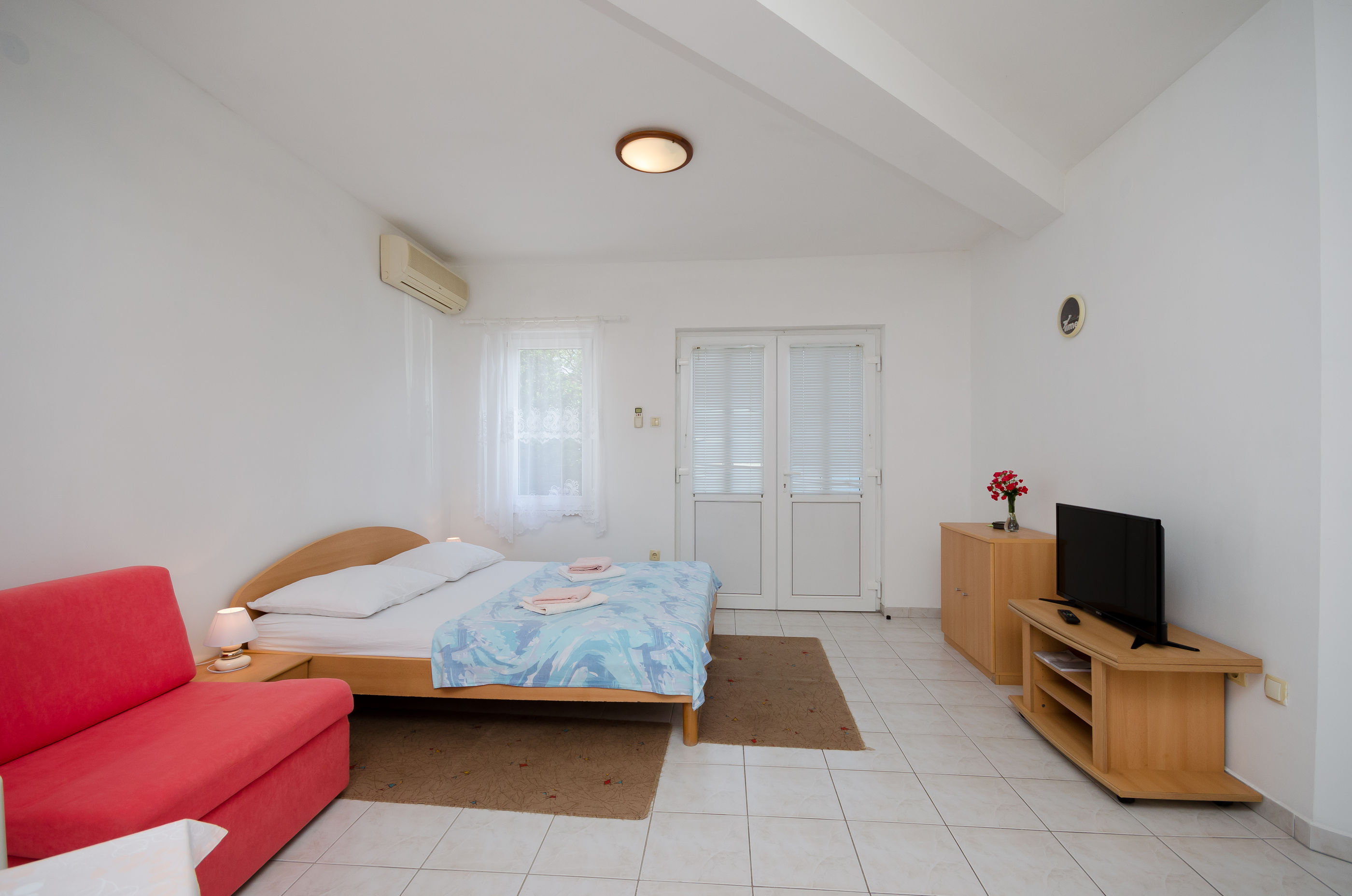 Apartments Branimir 64221-A2