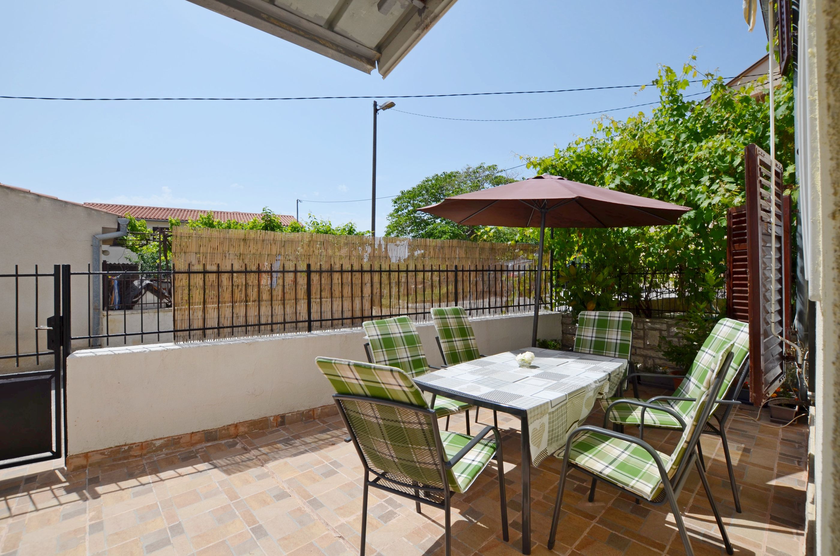 House Biserka 69801-A1