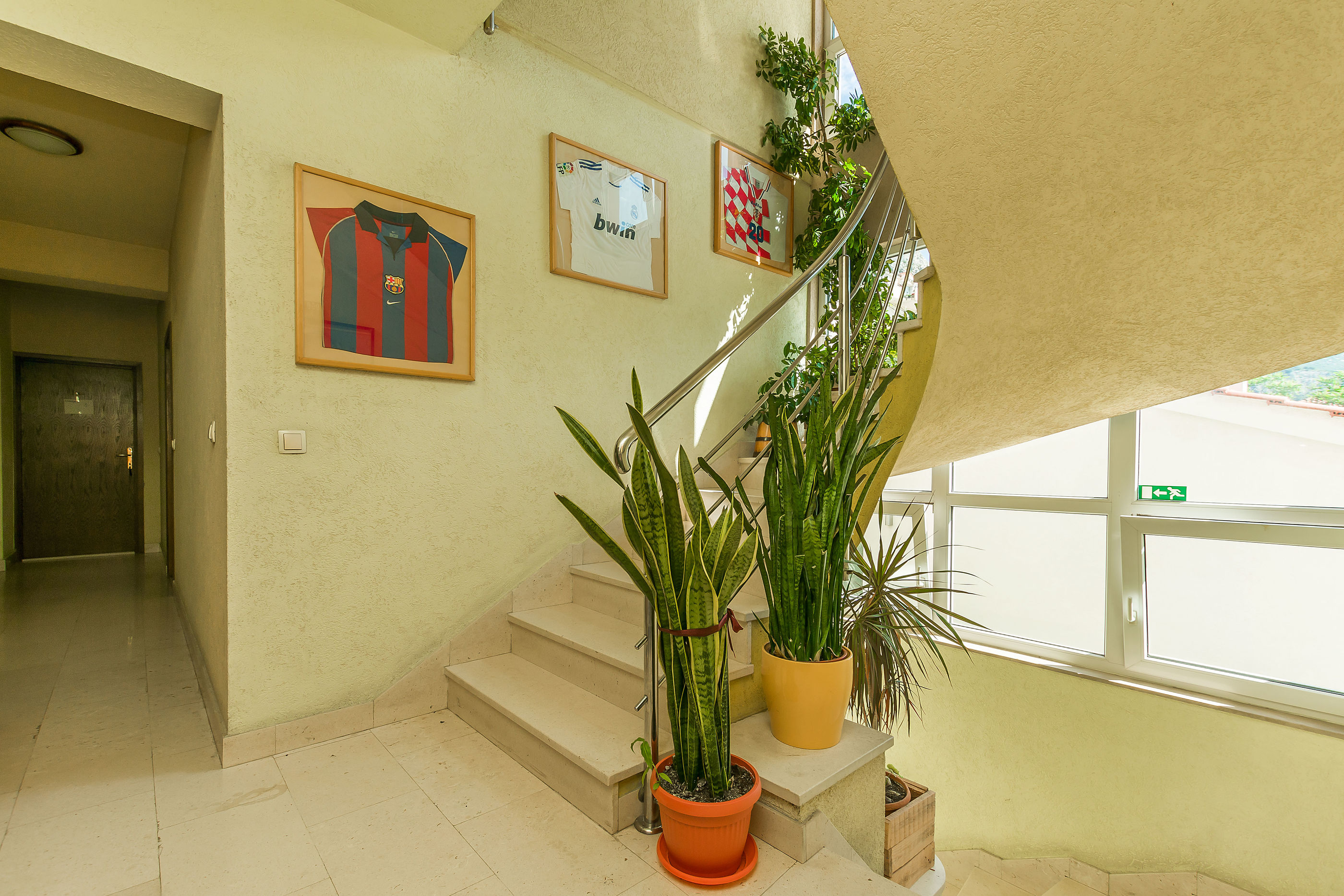 Apartments Mate 58841-A1