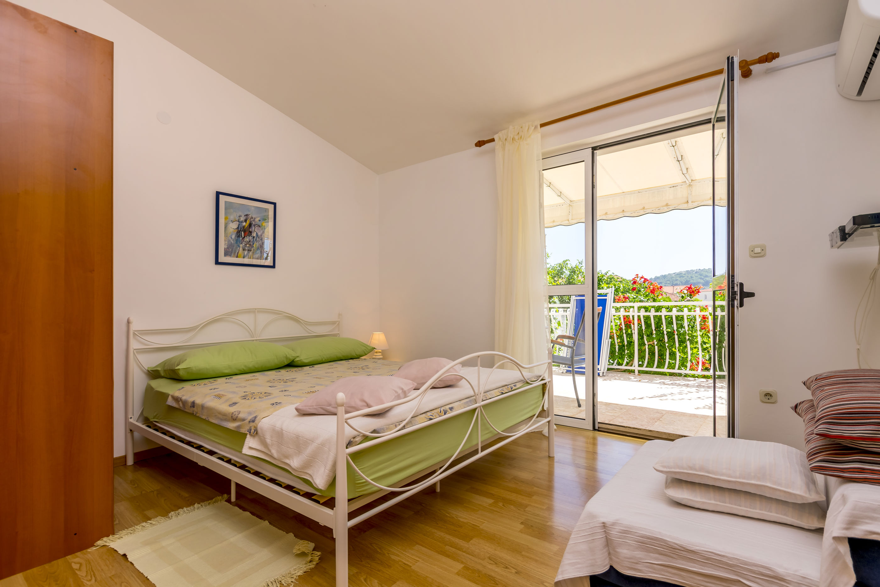 Apartments Berislav 22721-A1