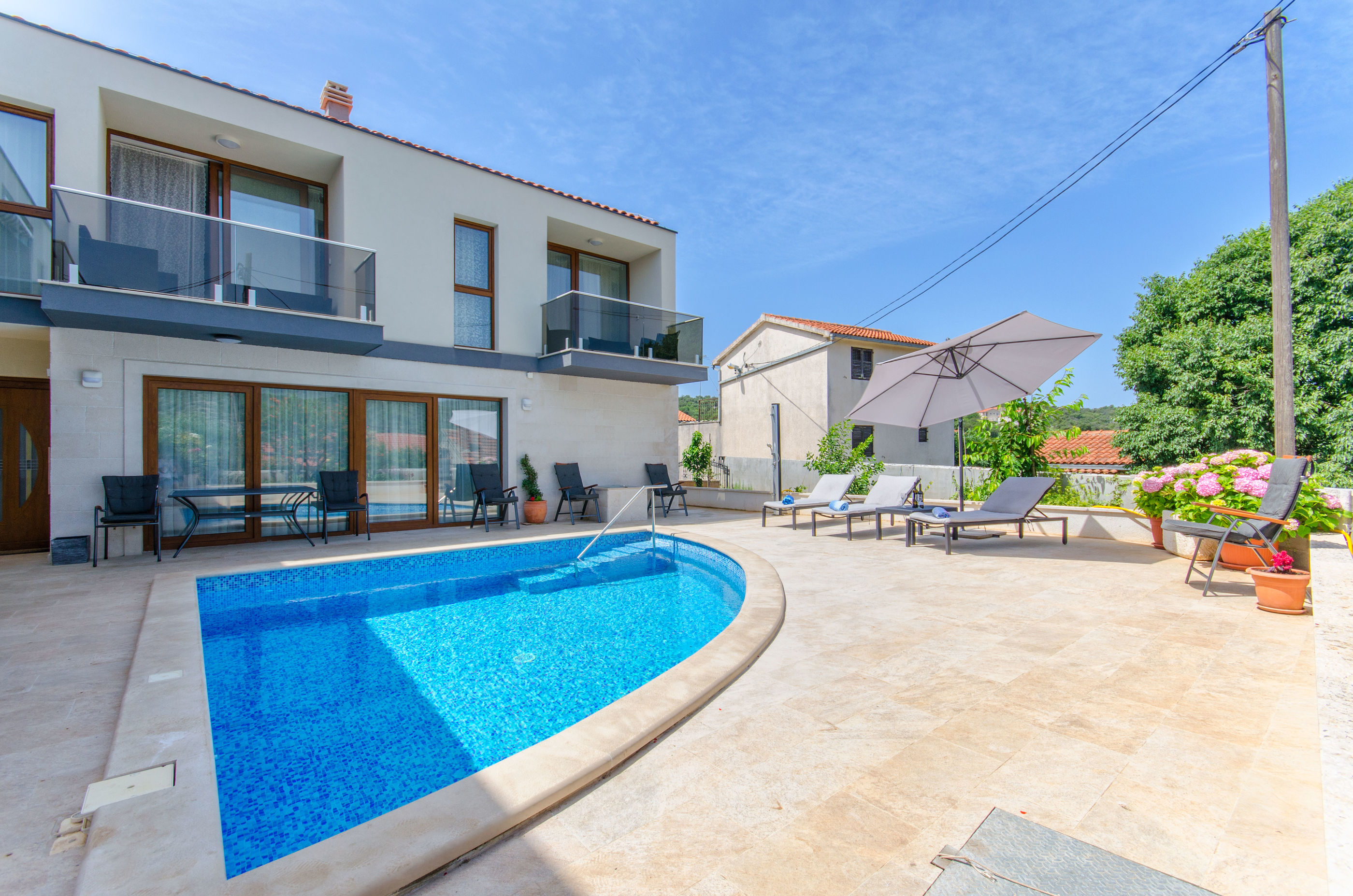 Apartments Villa LA 59731-A2