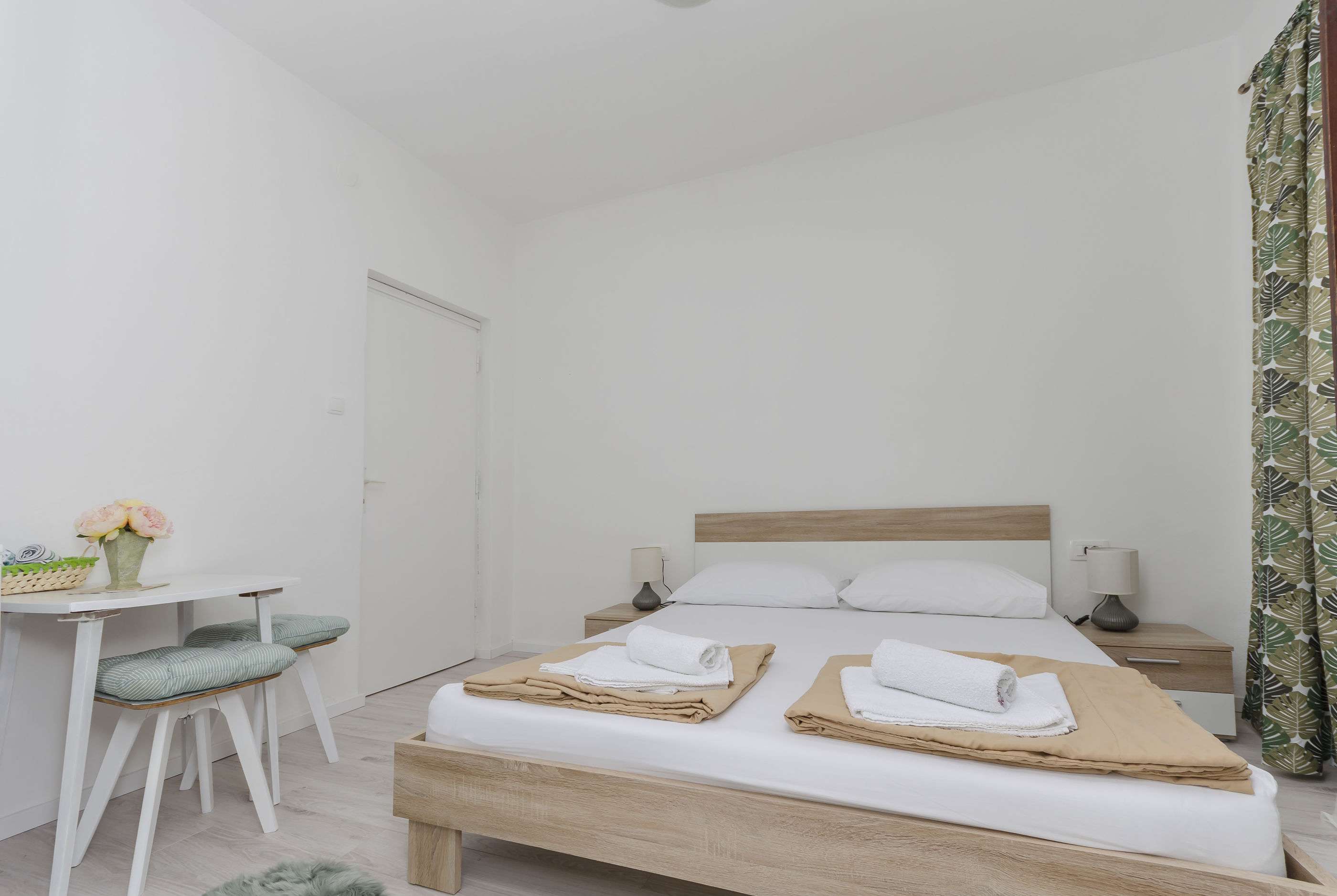 Apartments and Rooms Bepina 28141-S2