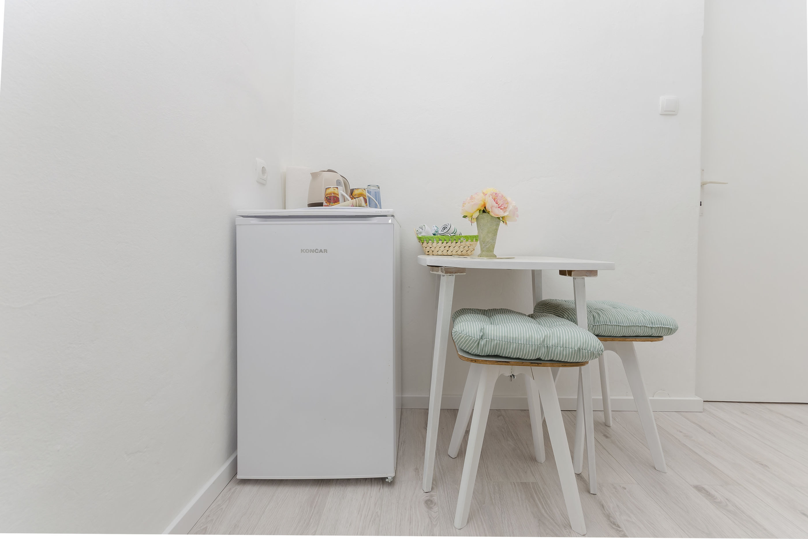 Apartments and Rooms Bepina 28141-S2
