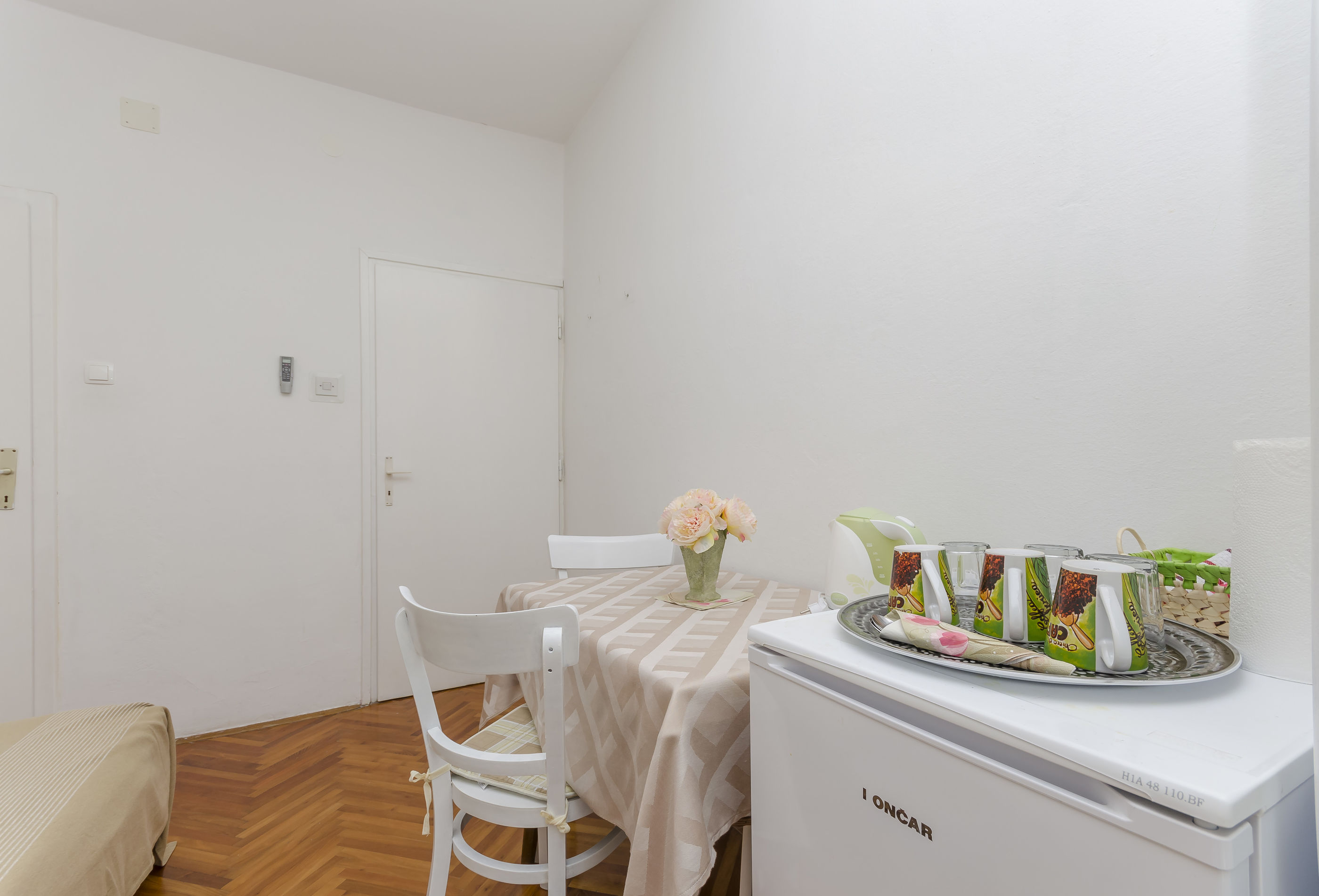 Apartments and Rooms Bepina 28141-S1