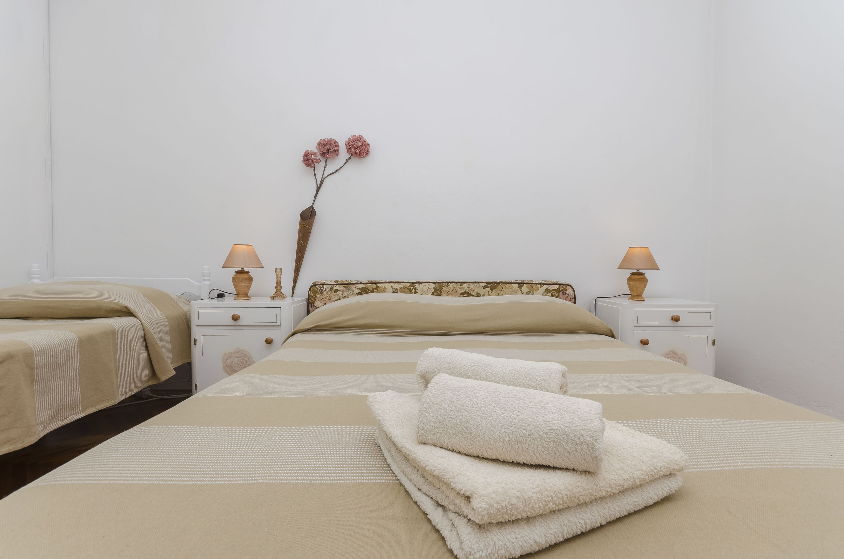 Apartments and Rooms Bepina 28141-S1