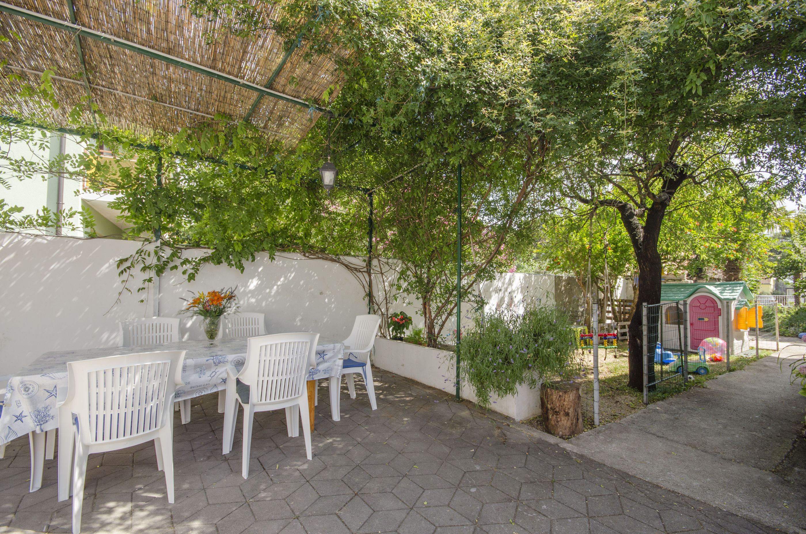 Apartments and Rooms Bepina 28141-S1