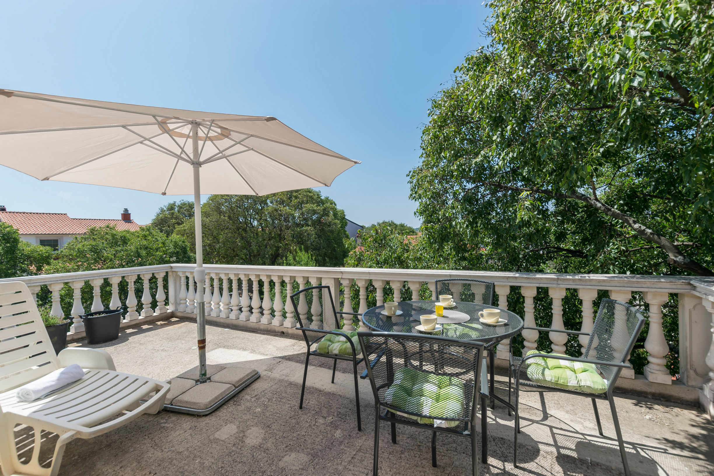 Apartments Snjezana 61211-A2