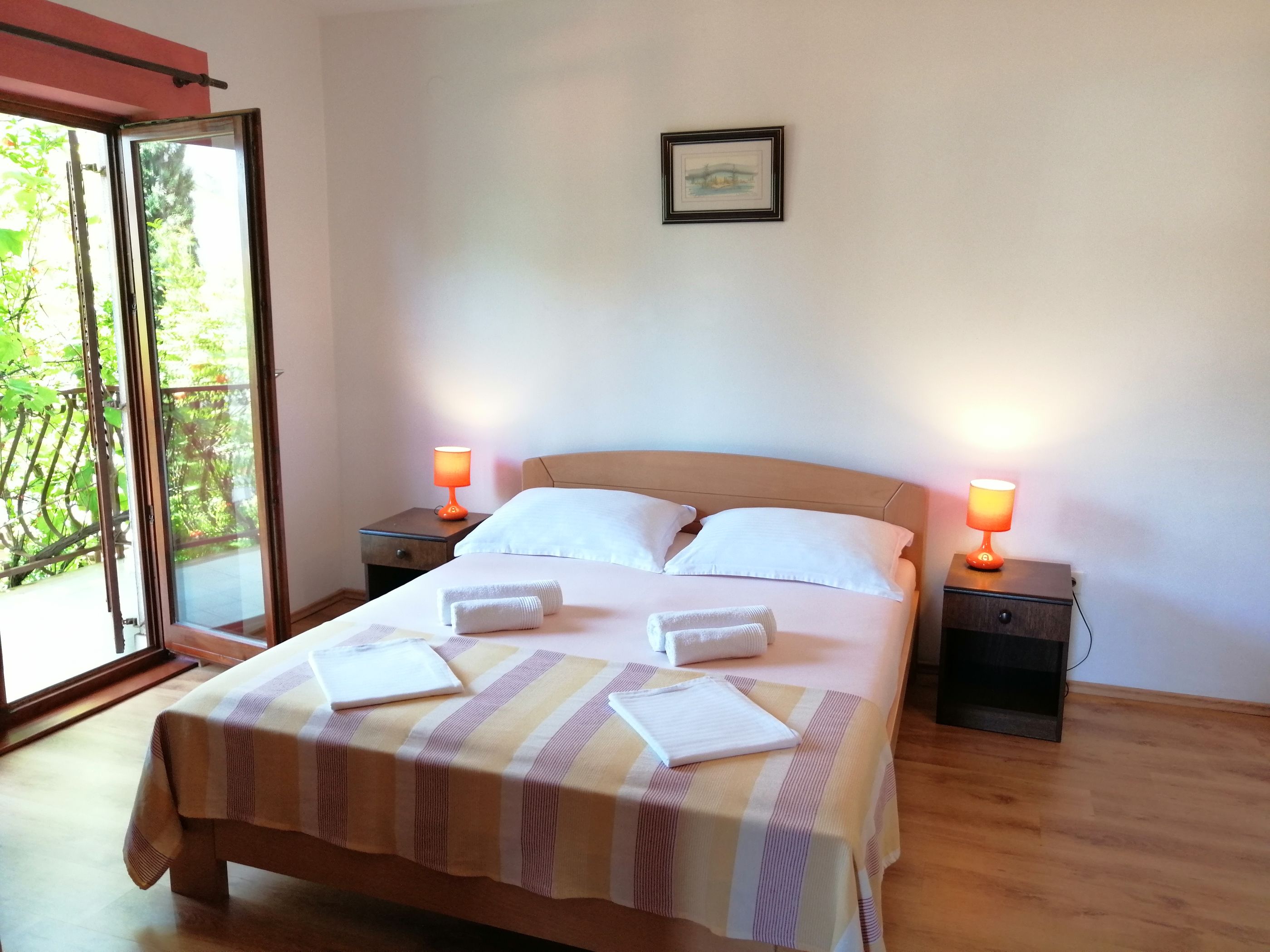 Apartments and Room Carić 57991-A2