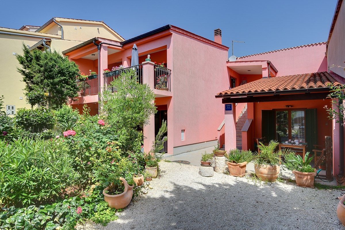 Casa Milat 73994-A1