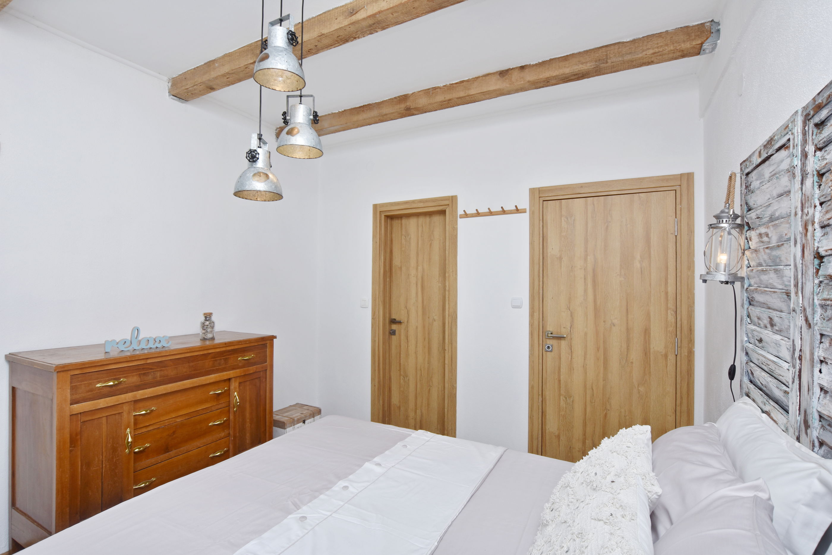 Rooms Sveti Toma 70201-S1