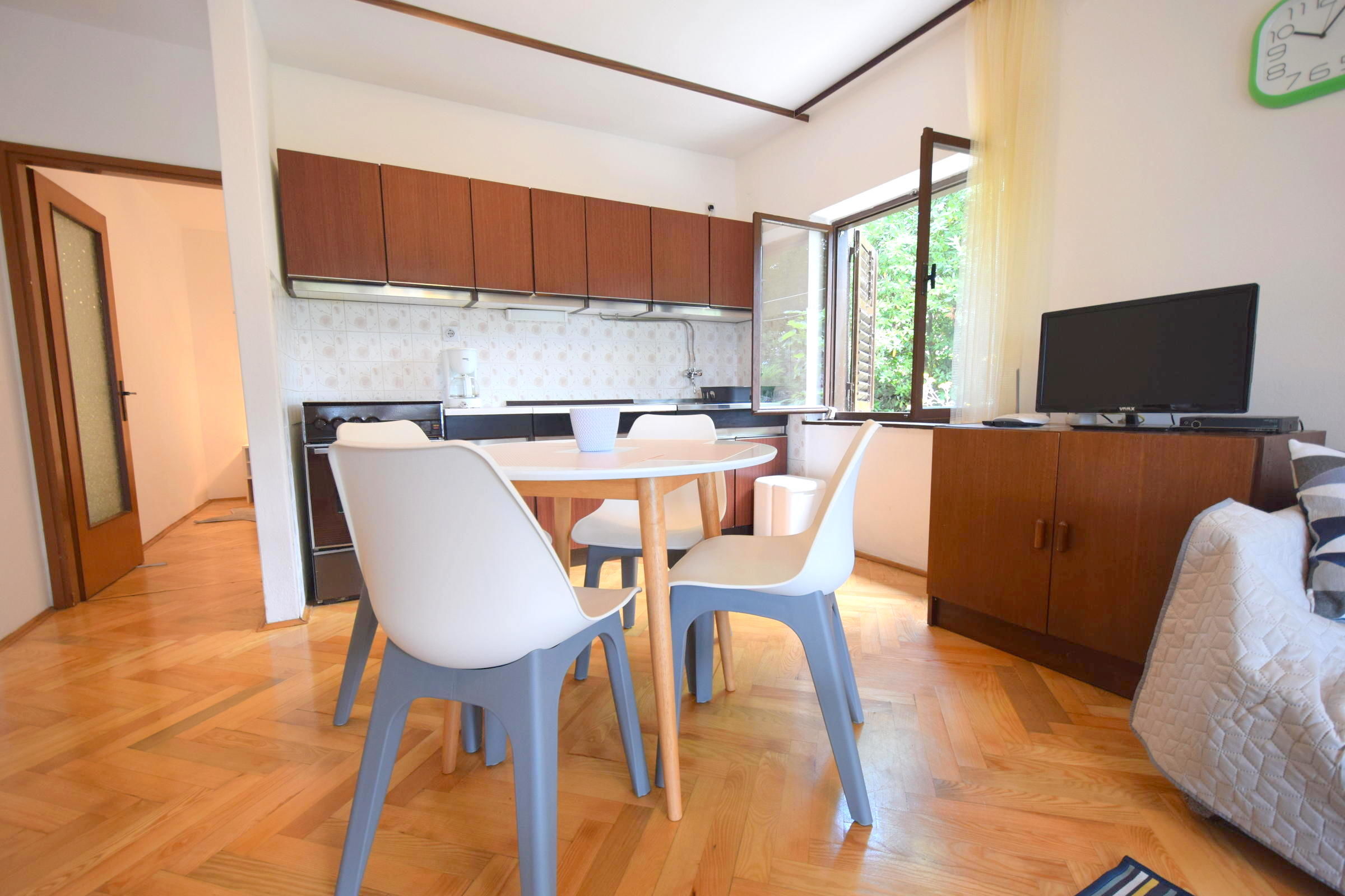 Apartments Ivka-rozalija 62351-A1