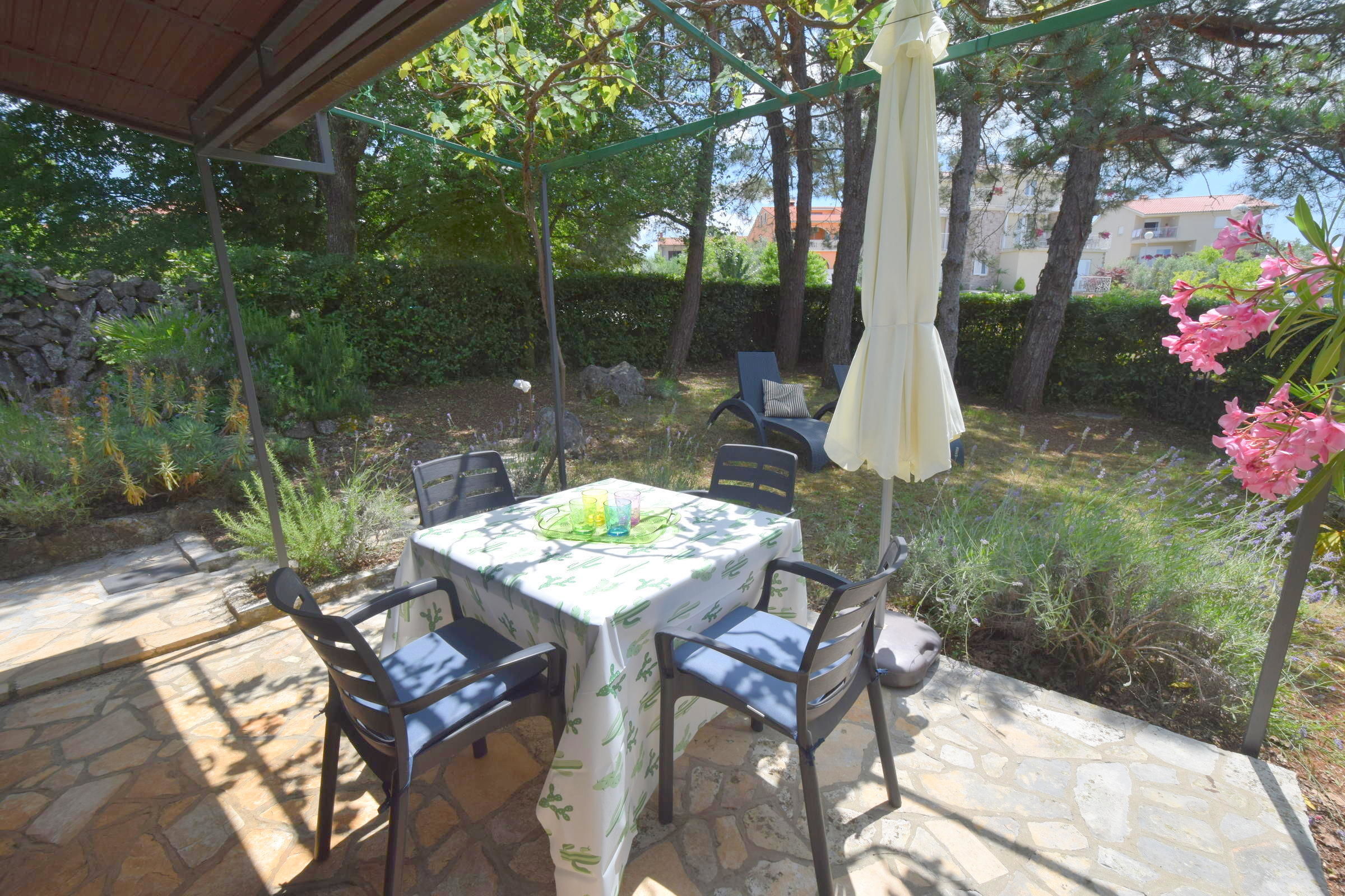 Apartments Ivka-rozalija 62351-A1