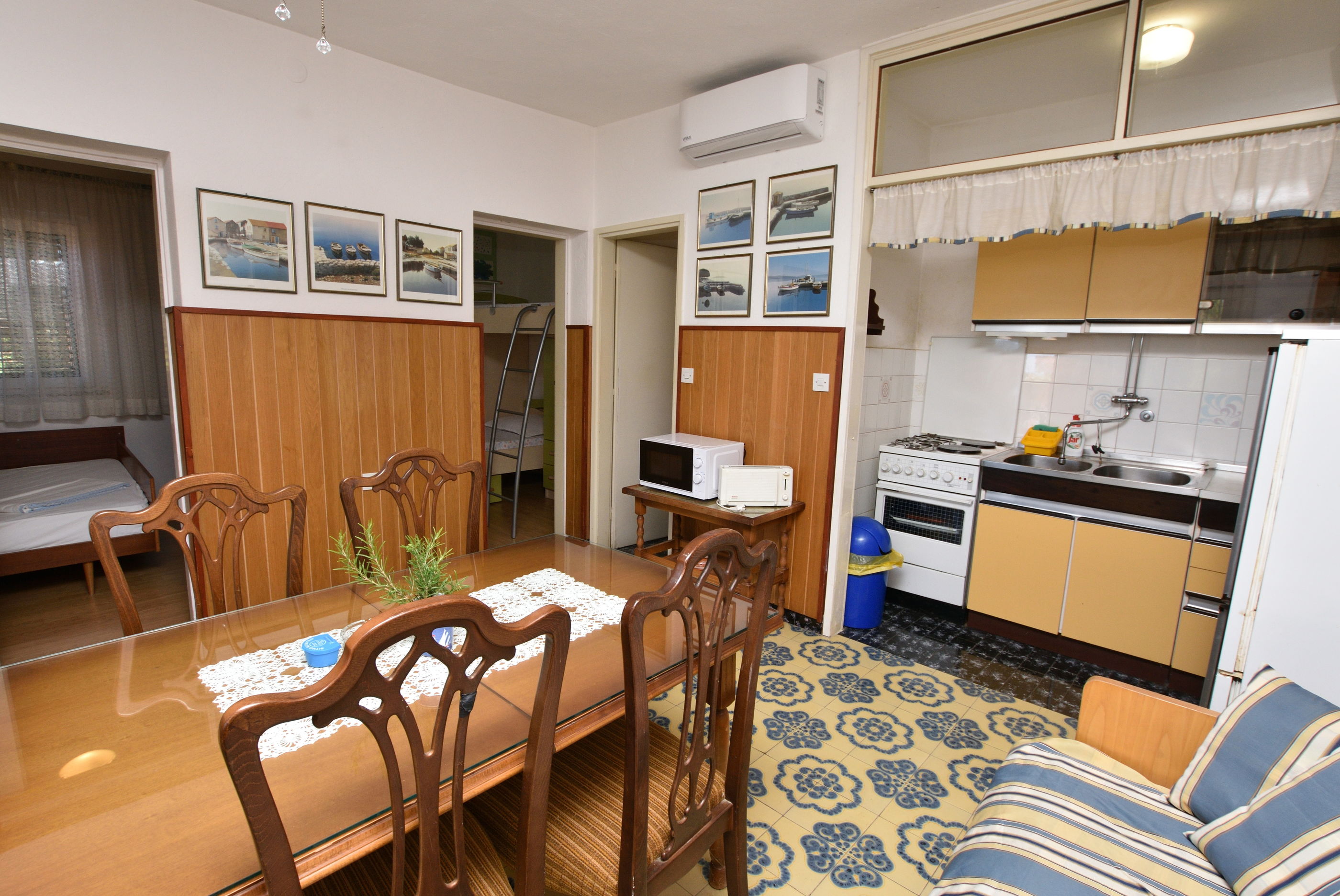 Apartments 2M 70951-A2