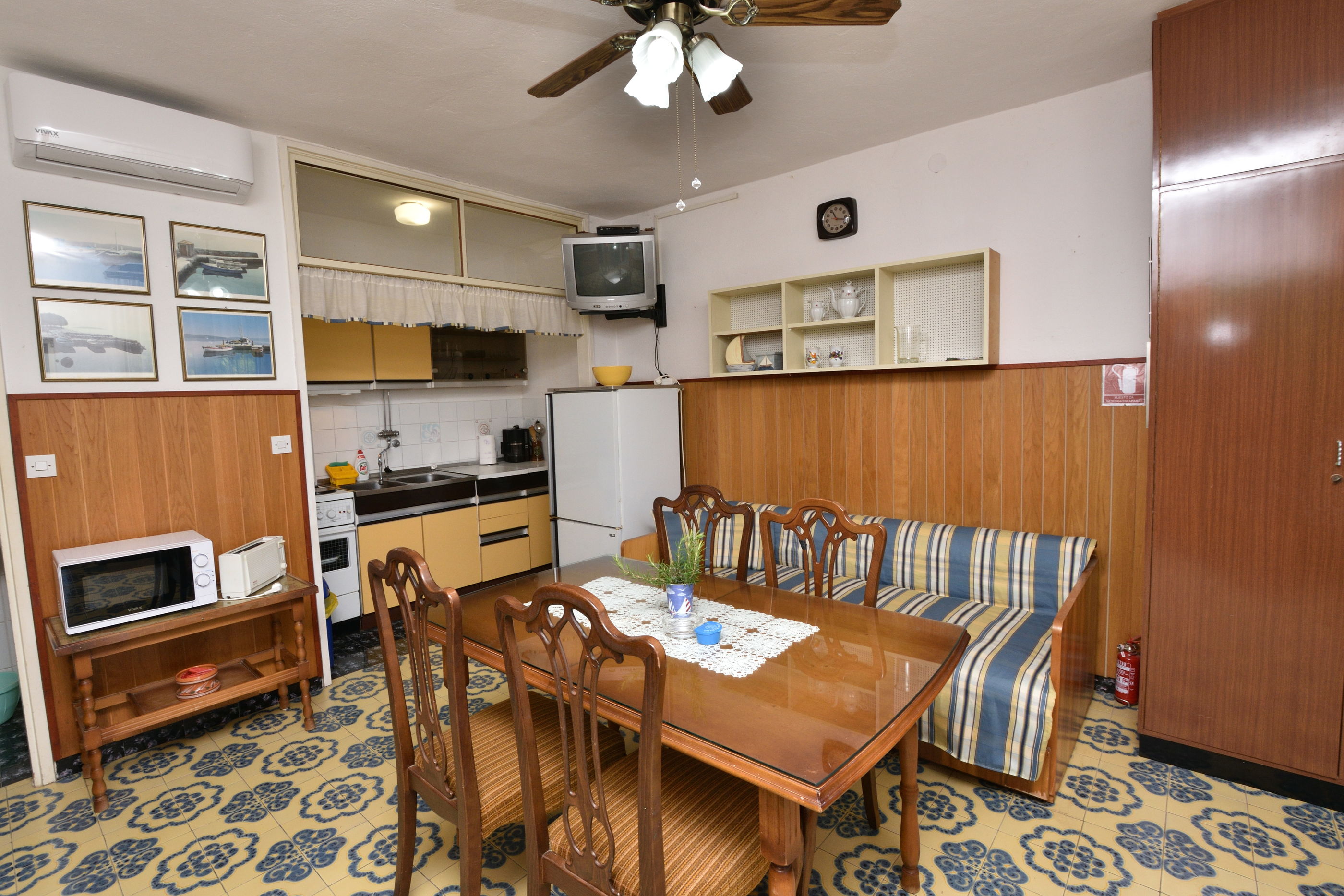 Apartments 2M 70951-A2