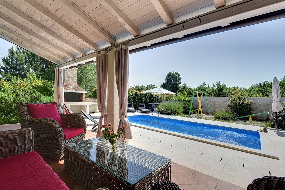 Villa Oliva 74019-K1