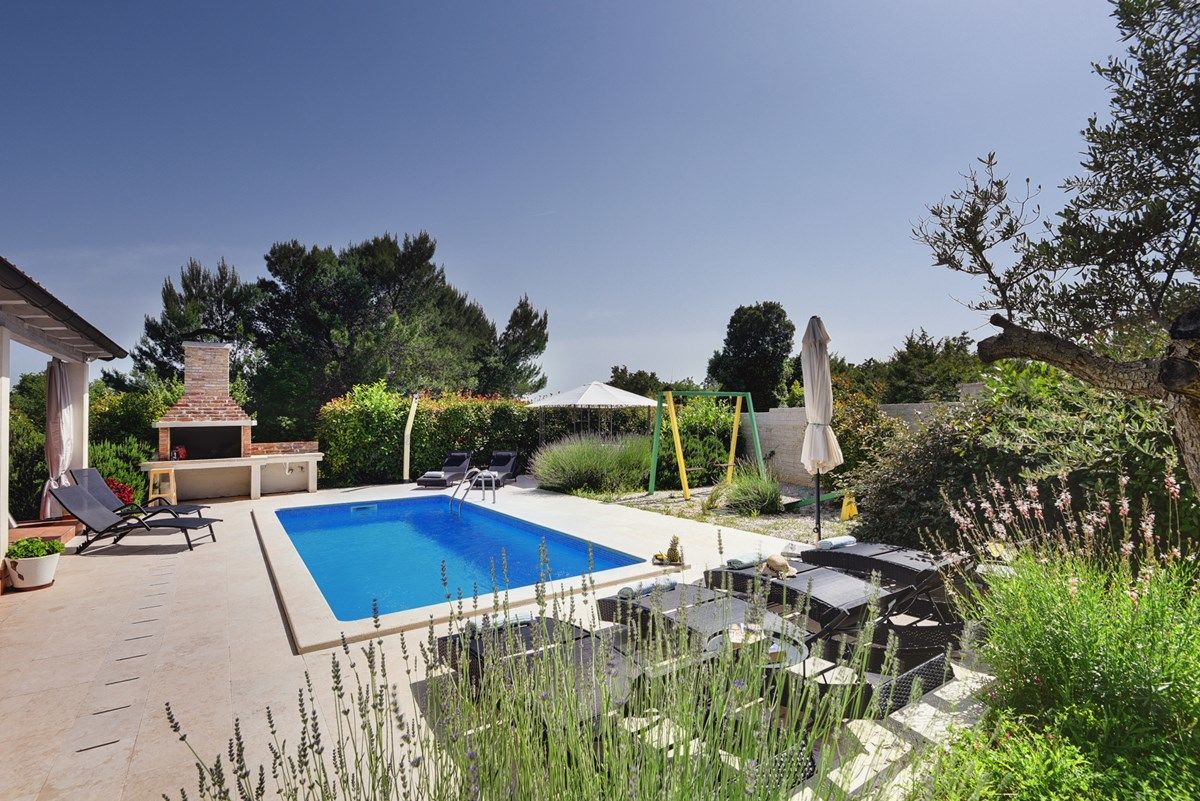 Villa Oliva 74019-K1