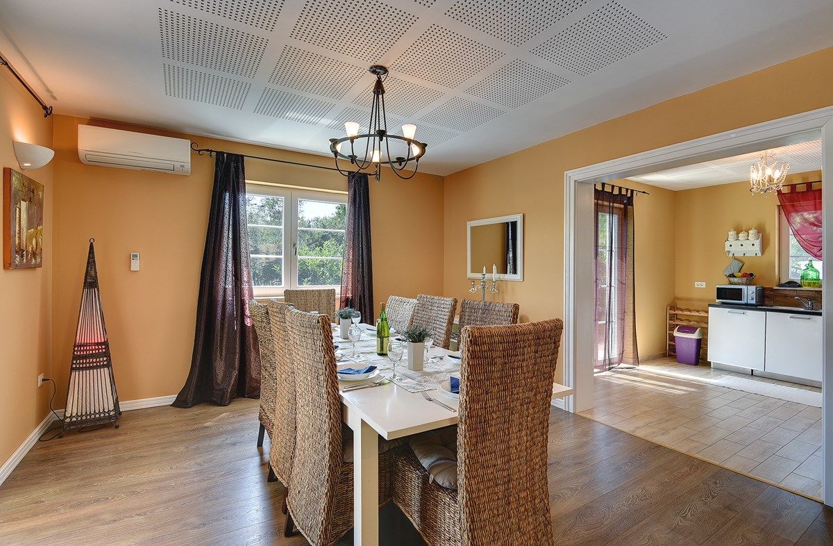 Villa Oliva 74019-K1