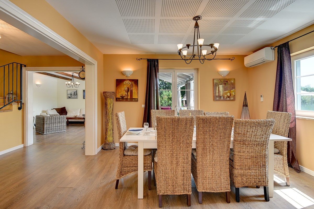 Villa Oliva 74019-K1