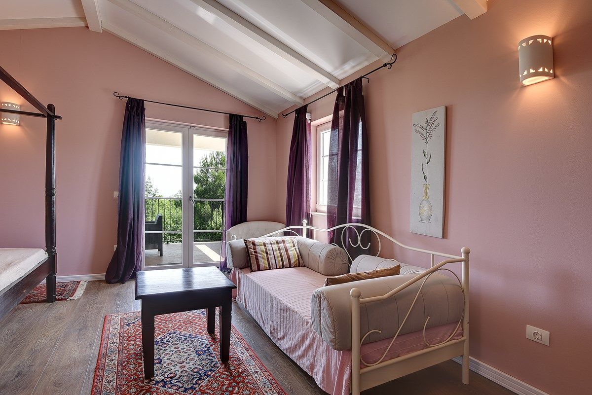 Villa Oliva 74019-K1