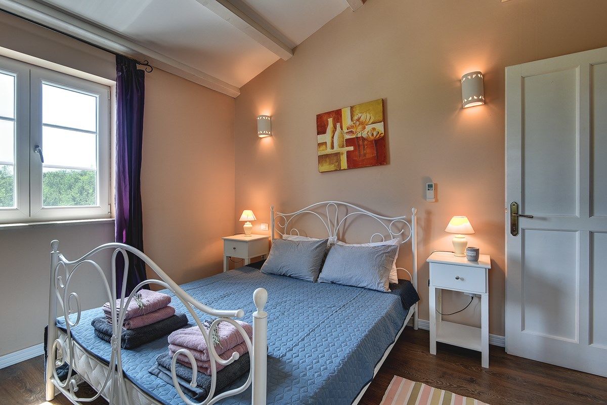 Villa Oliva 74019-K1