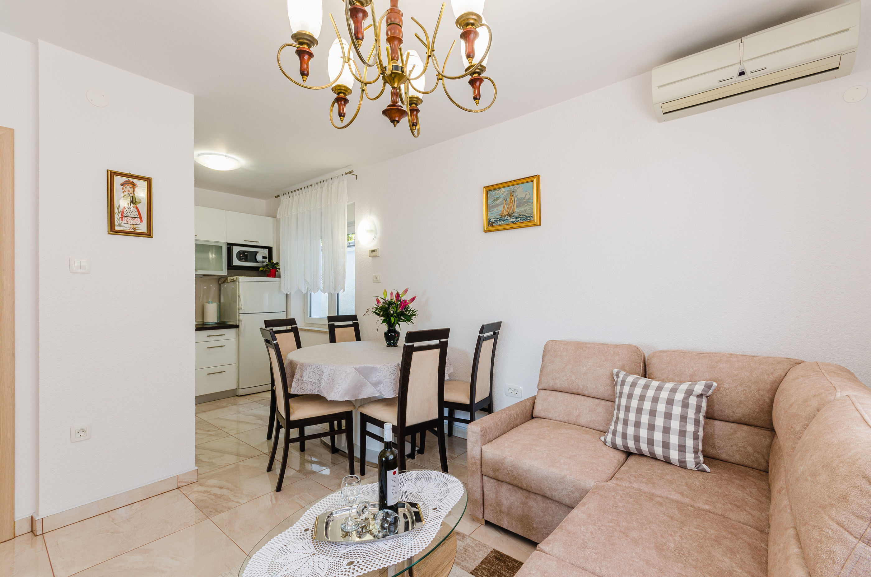 Apartments Katica 71001-A2