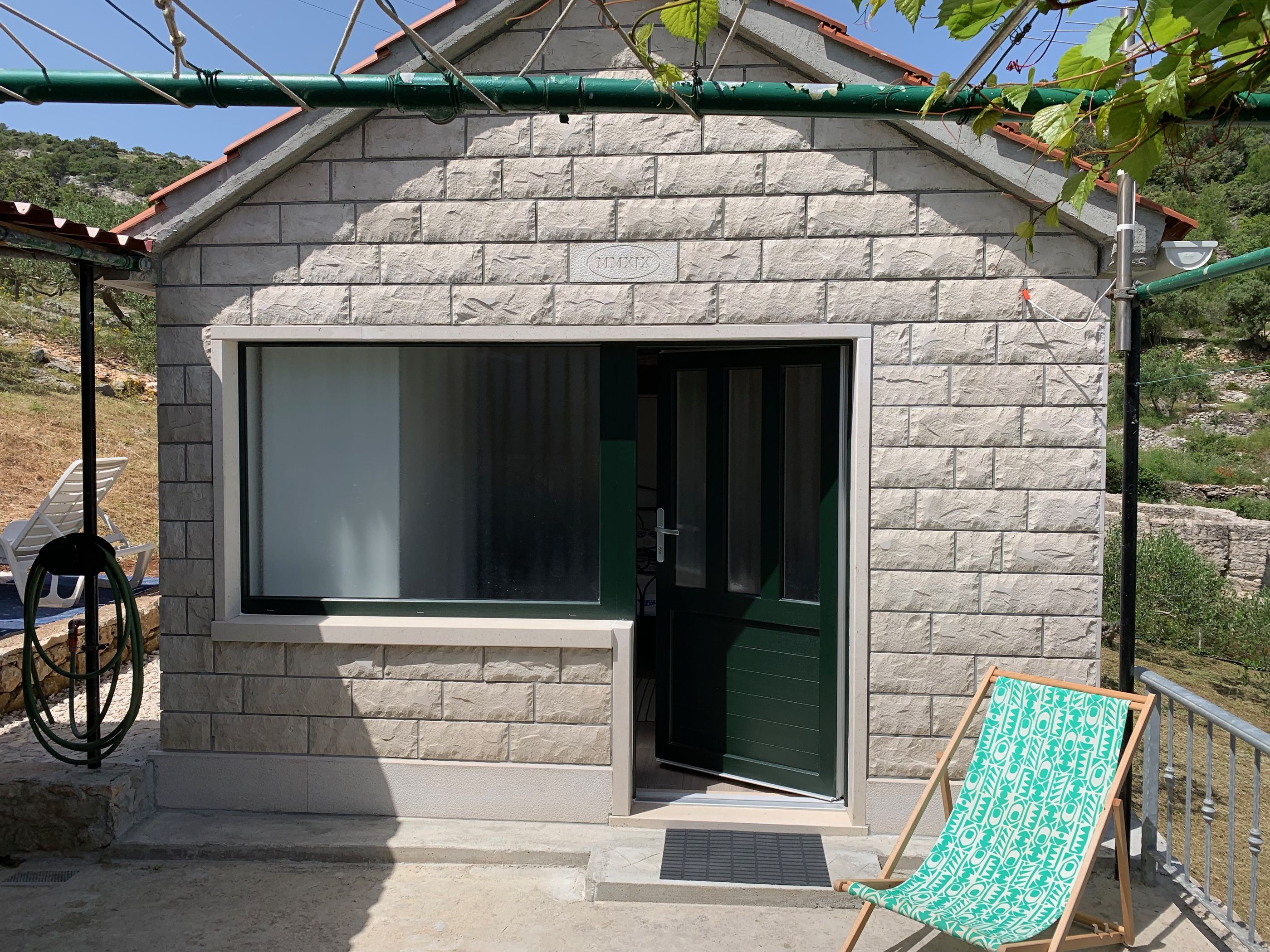 House Ivica 34902-K1