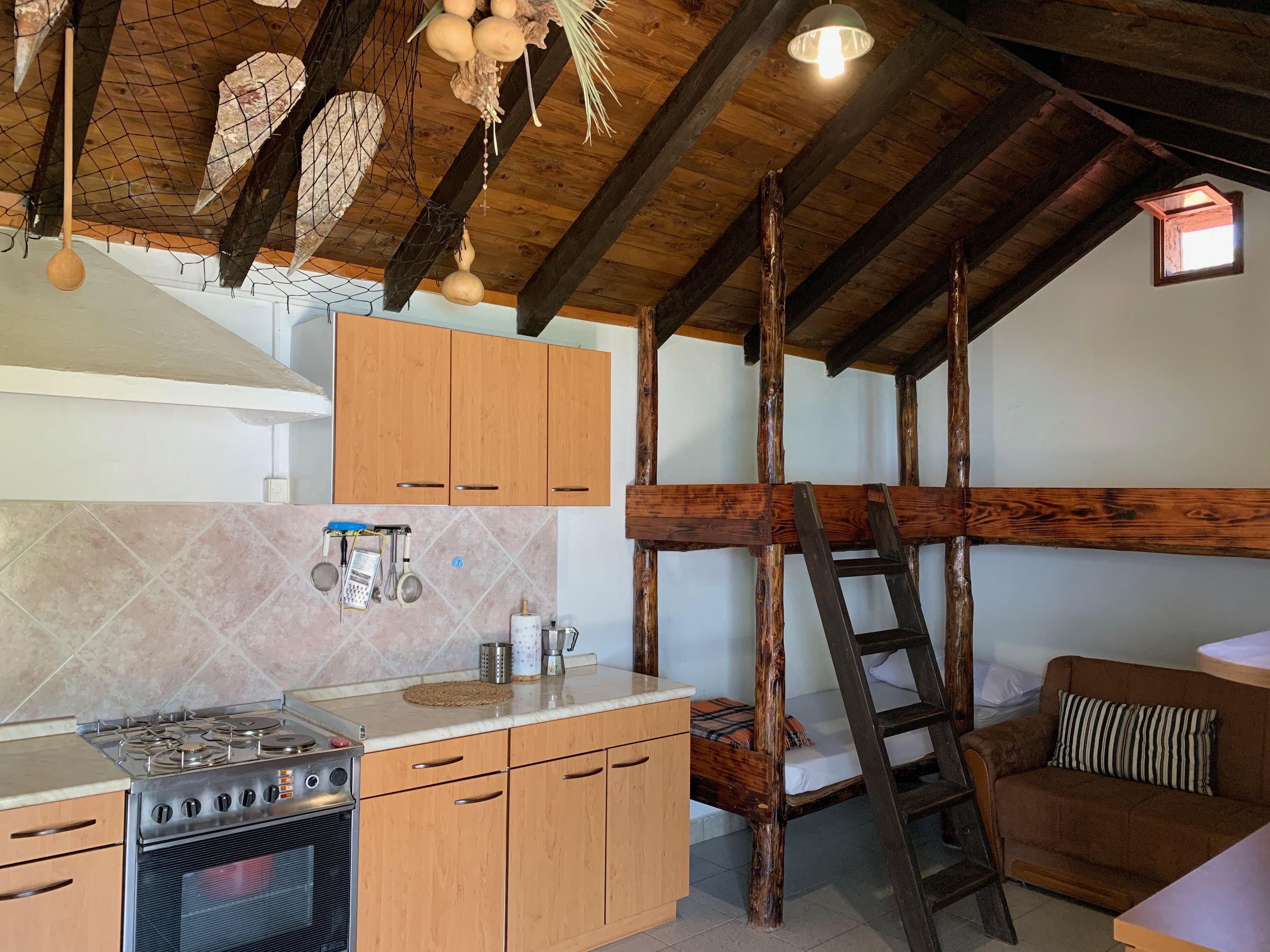 House Ivica 34902-K1