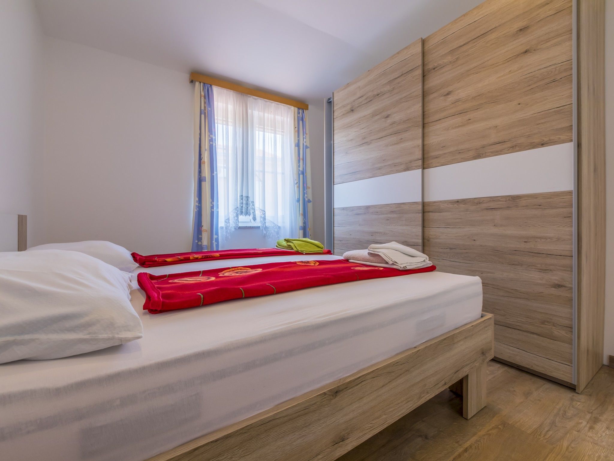 Apartments Frutis 62919-A1