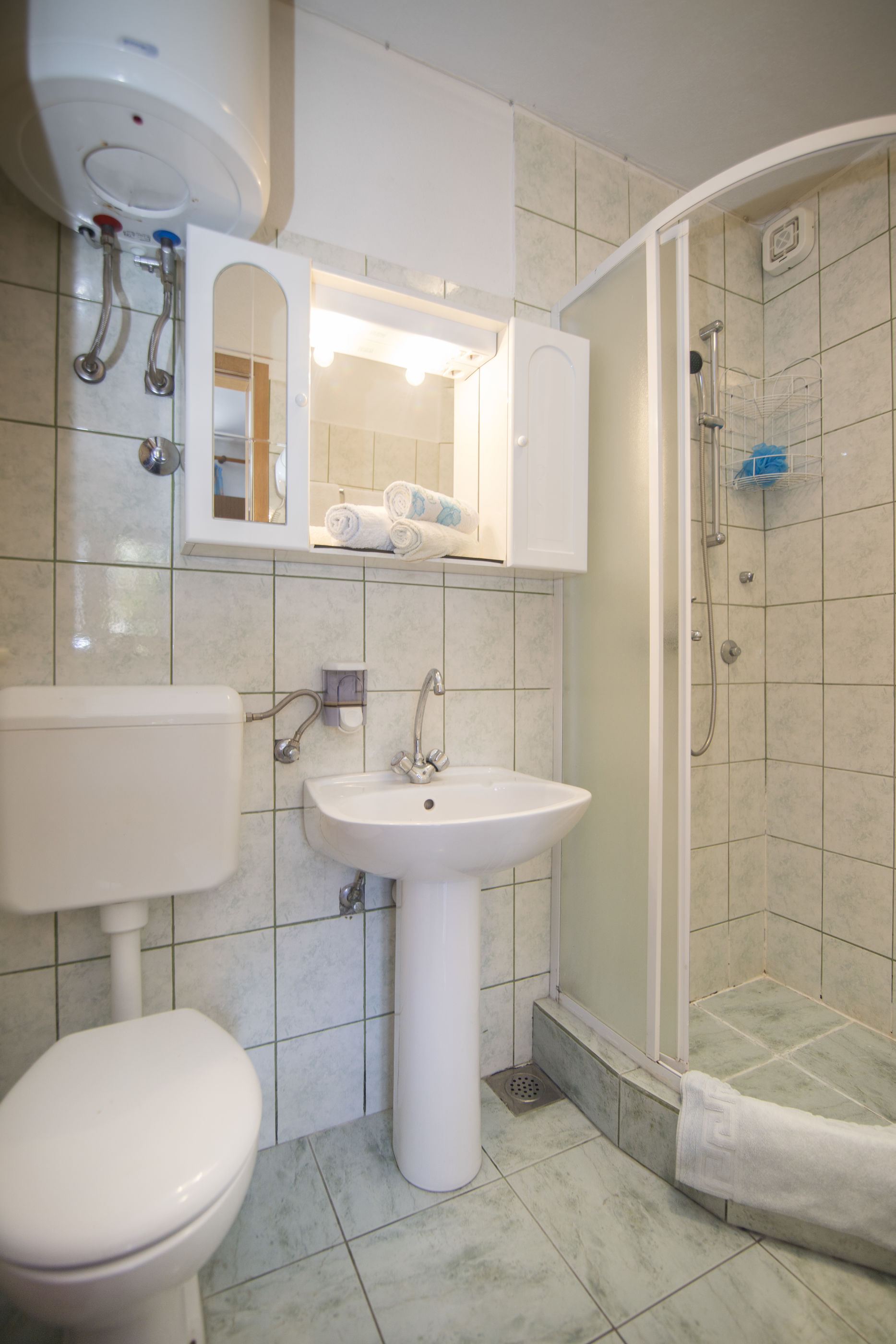 Apartments and Rooms Nikol 67161-A1