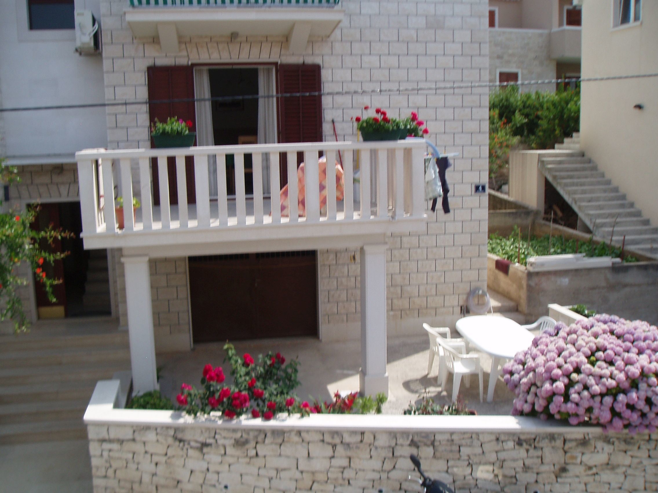 Apartments Grozdana 38521-A2